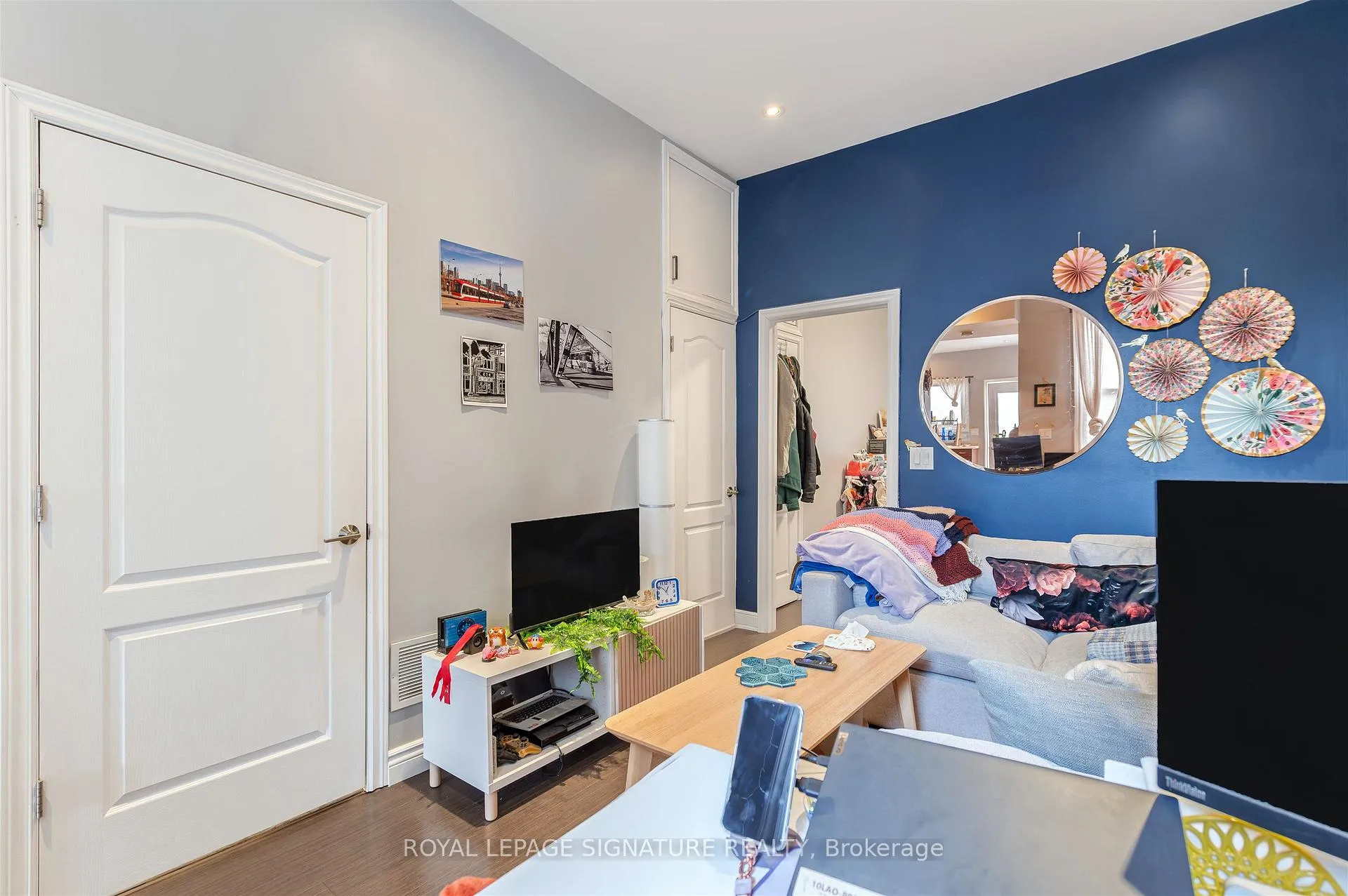 Photo 6 of 42 Sorauren Avenue, Toronto, Roncesvalles — HOMEH