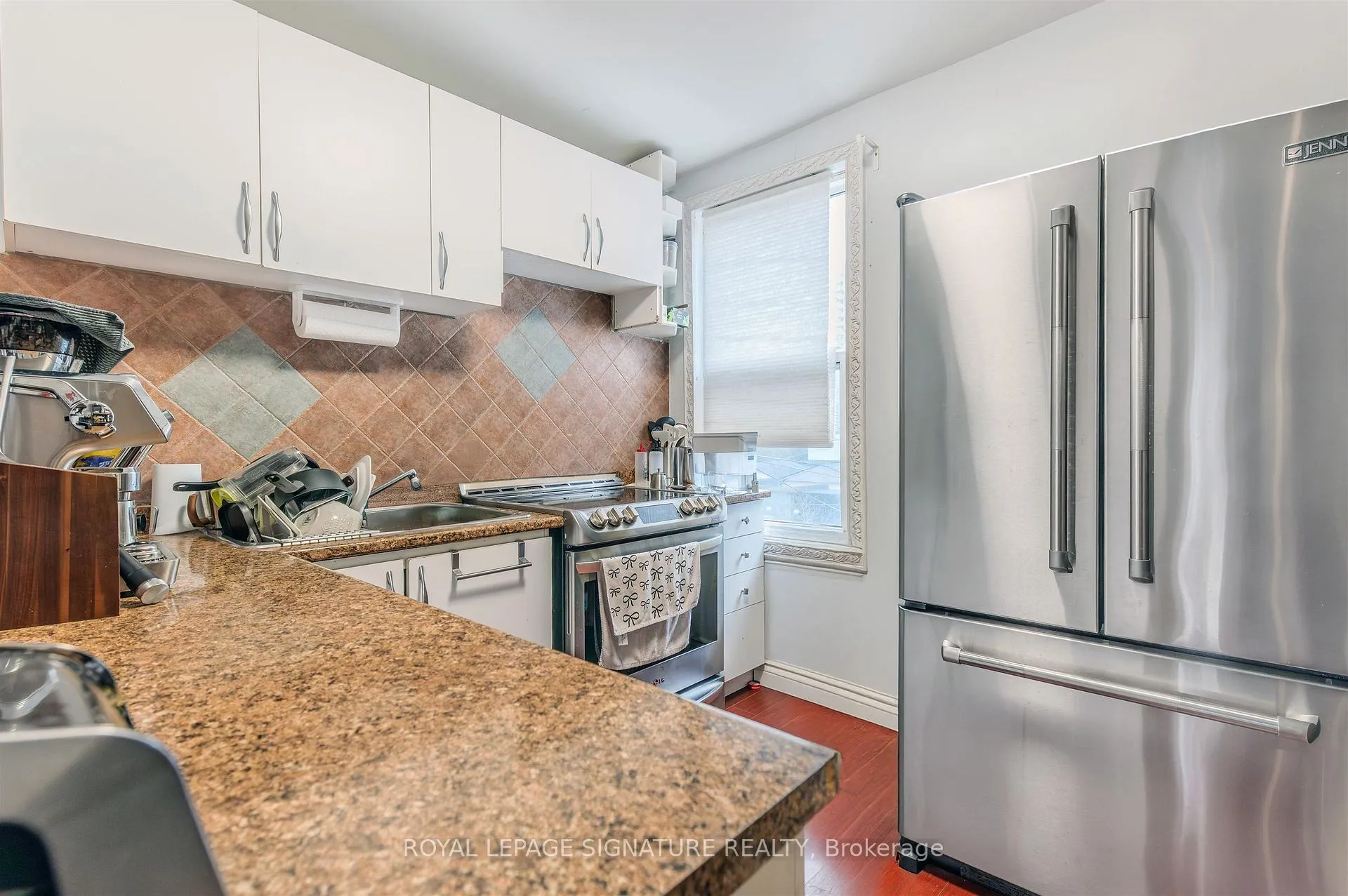 Photo 8 of 42 Sorauren Avenue, Toronto, Roncesvalles — HOMEH