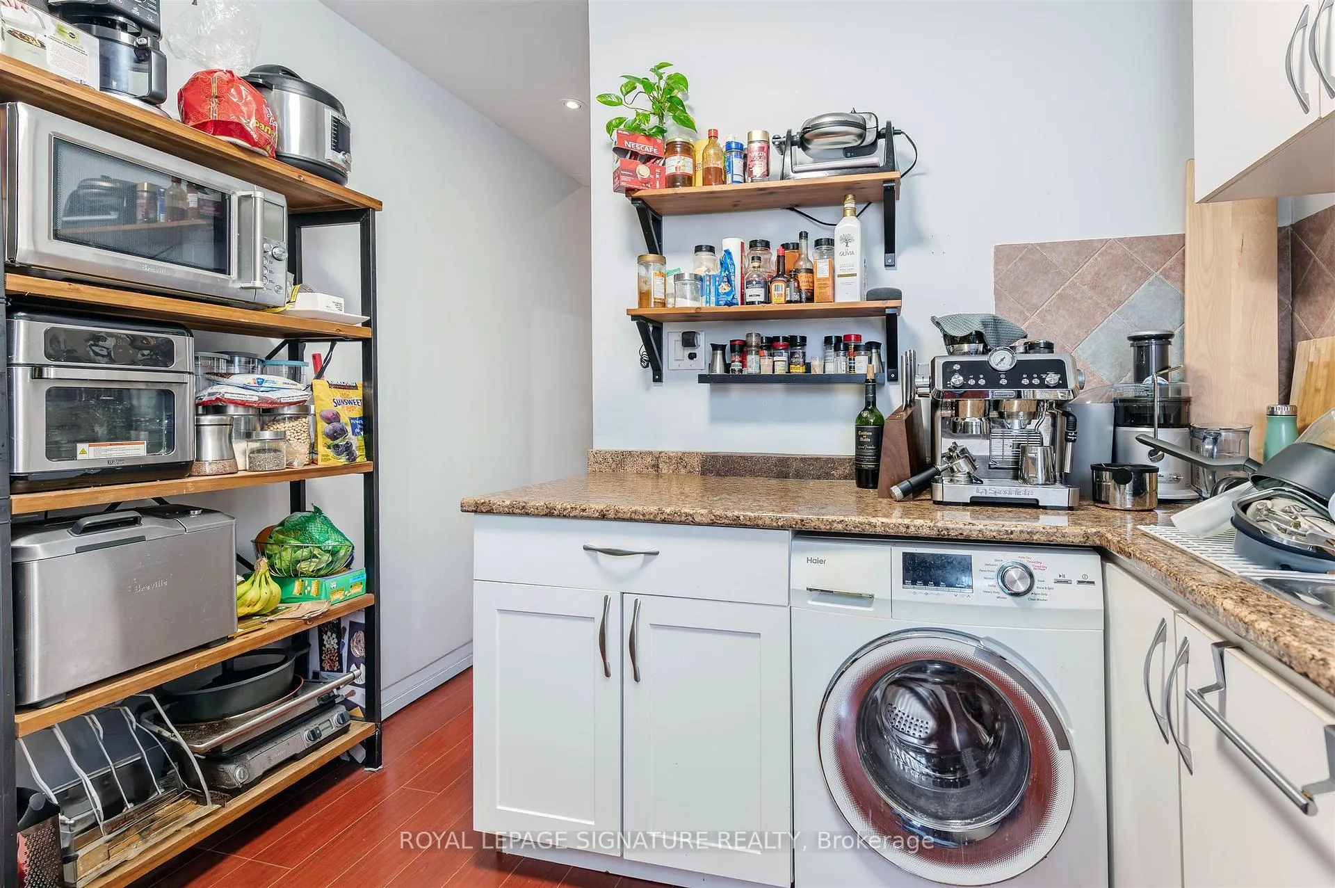 Photo 10 of 42 Sorauren Avenue, Toronto, Roncesvalles — HOMEH