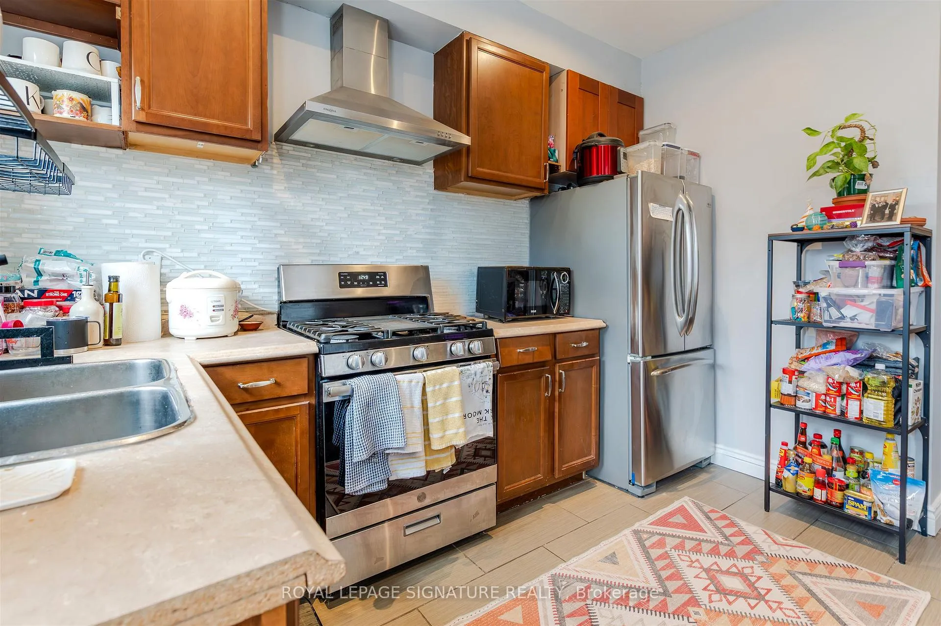 Photo 19 of 42 Sorauren Avenue, Toronto, Roncesvalles — HOMEH