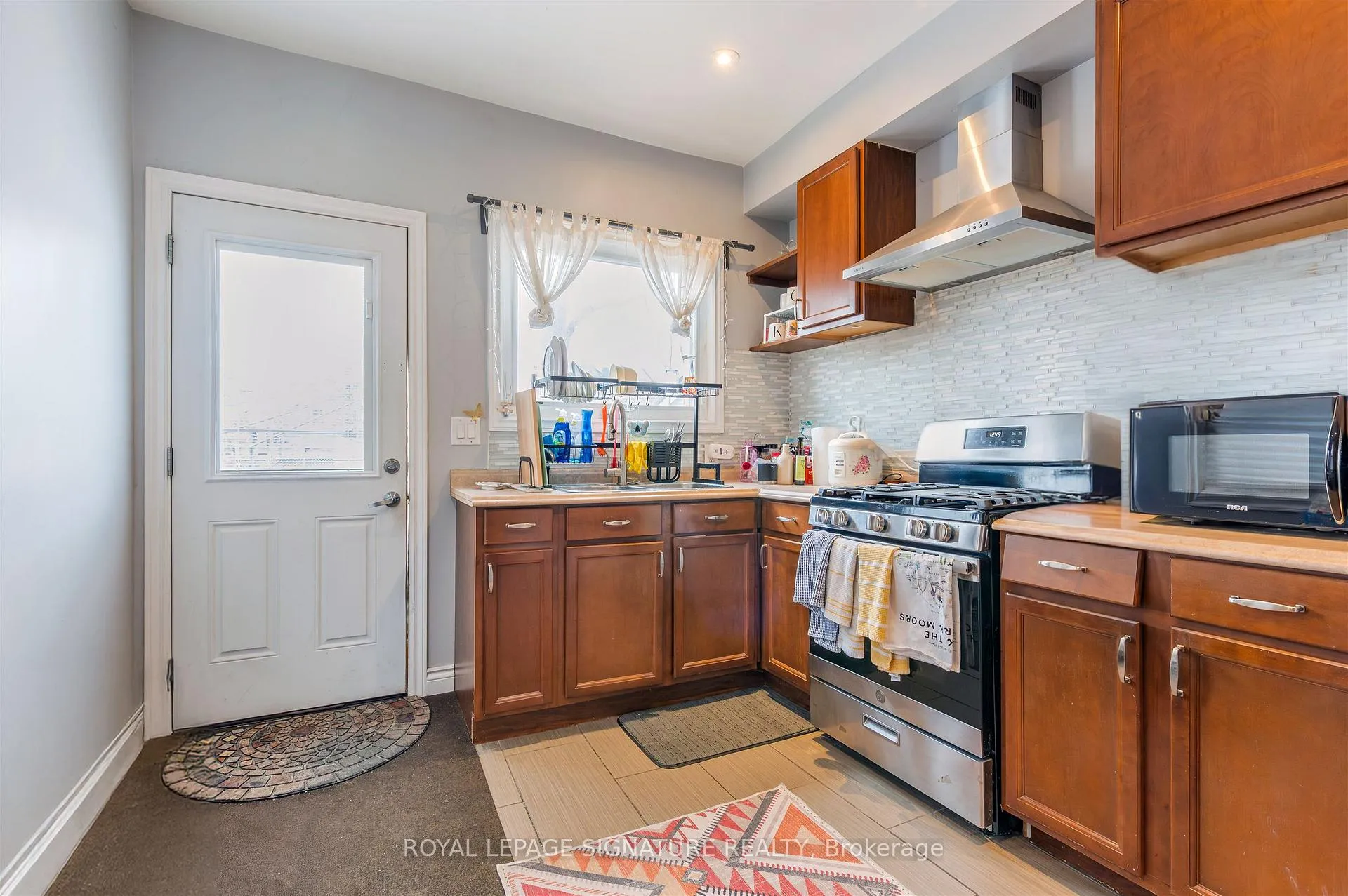 Photo 20 of 42 Sorauren Avenue, Toronto, Roncesvalles — HOMEH