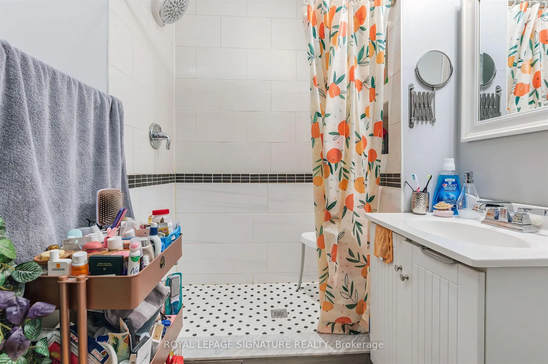 Photo 24 of 42 Sorauren Avenue, Toronto, Roncesvalles — HOMEH