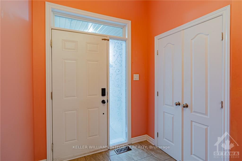 Photo 3 of 21 Orange Blossom, Ottawa, Blossom Park/Leitrim — HOMEH