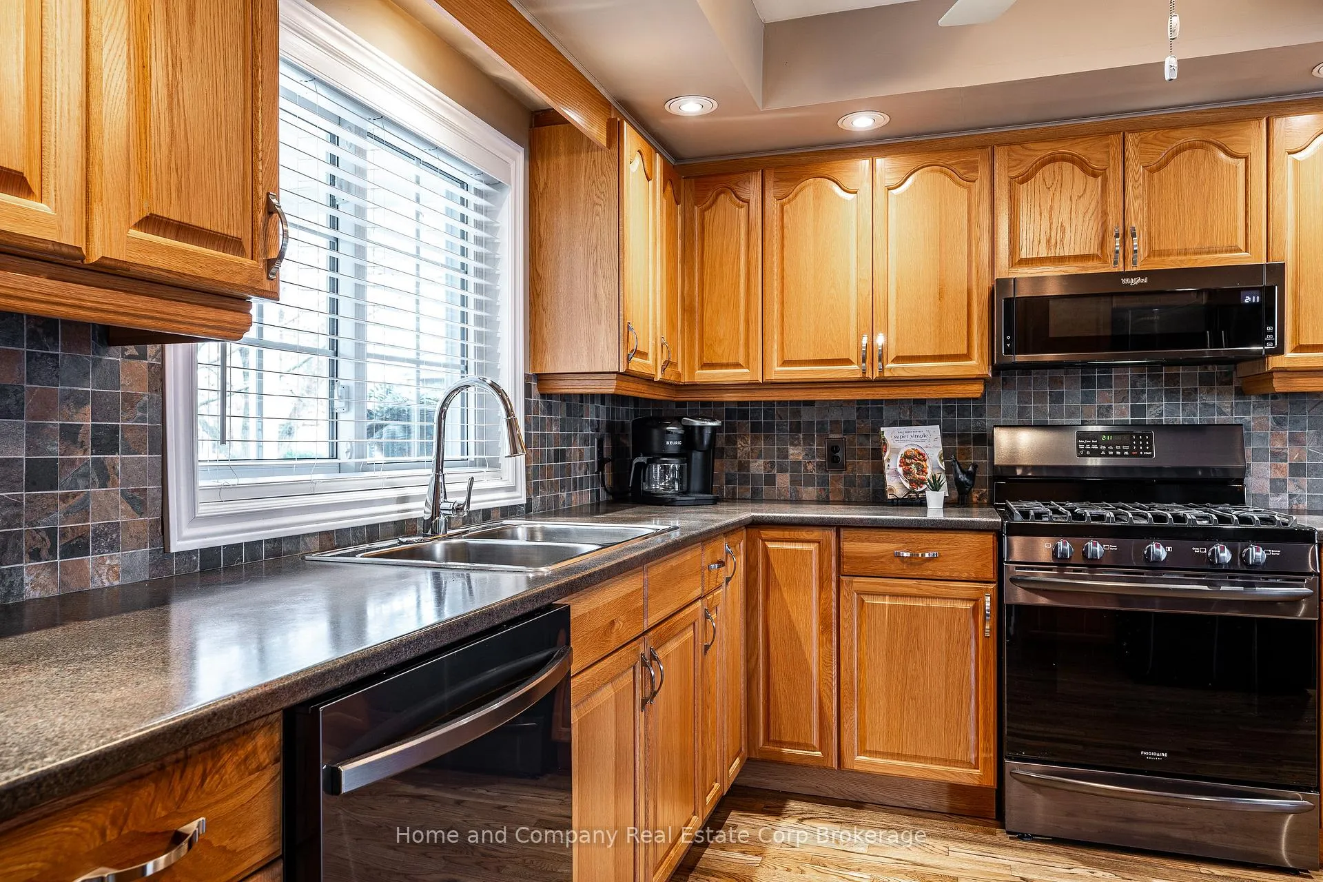 Photo 10 of 116 Falstaff Street, Stratford — HOMEH