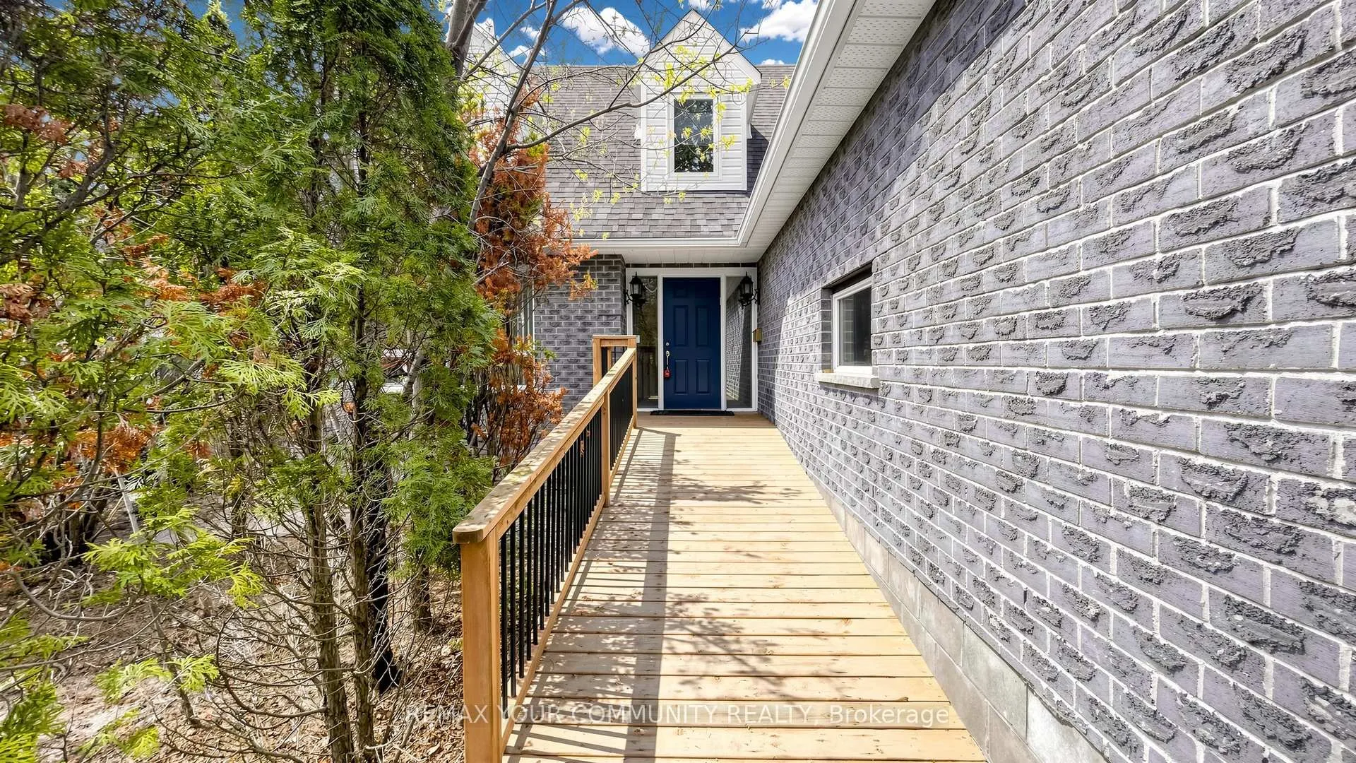 Photo 3 of 50 Riverglen Drive, Georgina, Keswick South — HOMEH