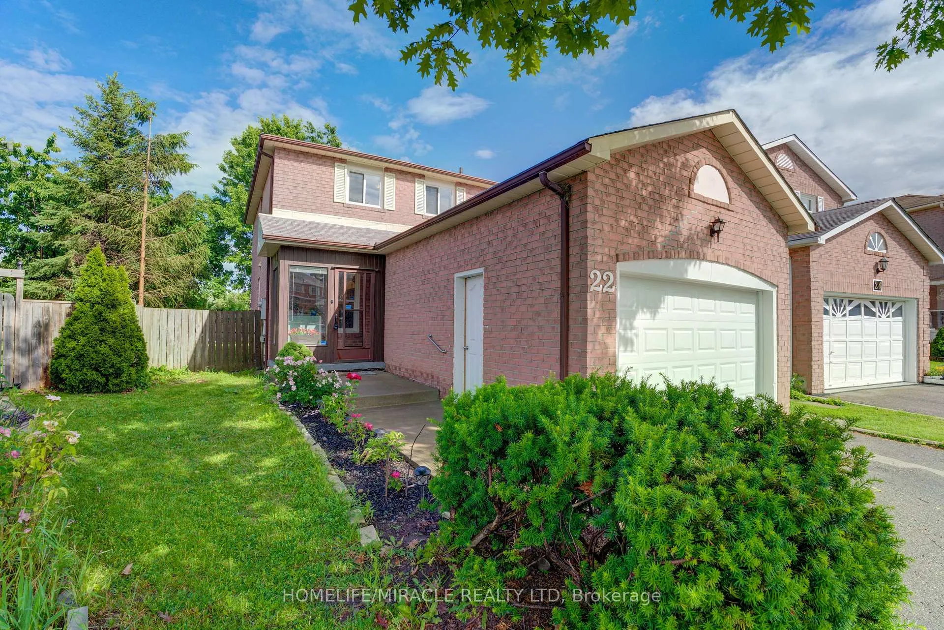 Photo 1 of 22 Kesteven Crescent, Brampton, Fletcher's Creek South — HOMEH