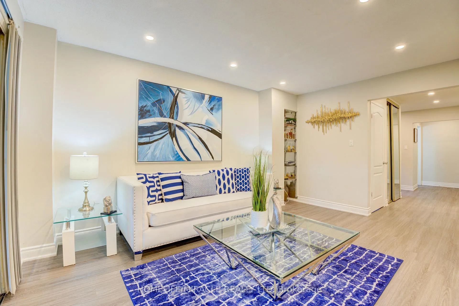 Photo 6 of 22 Kesteven Crescent, Brampton, Fletcher's Creek South — HOMEH