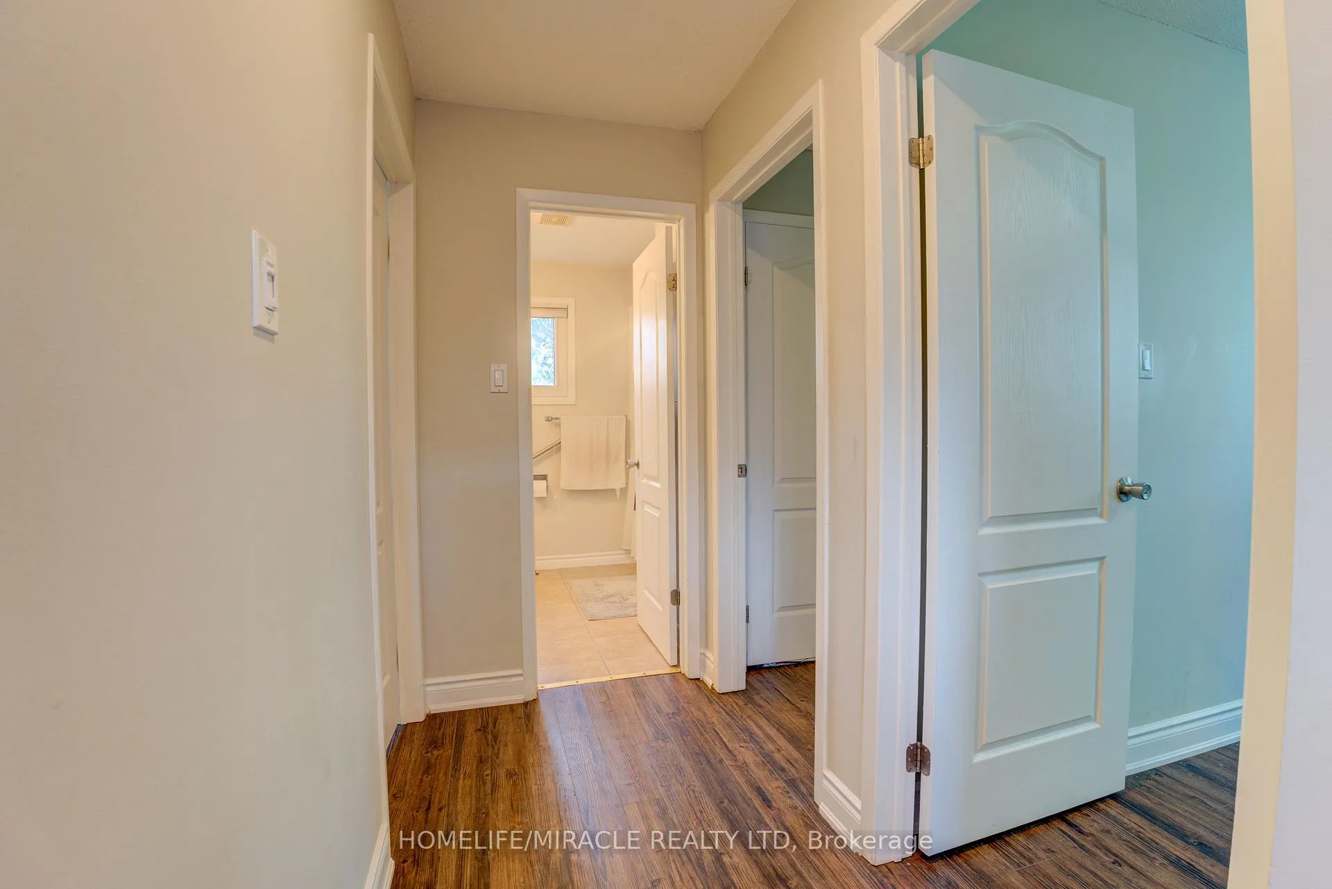 Photo 14 of 22 Kesteven Crescent, Brampton, Fletcher's Creek South — HOMEH