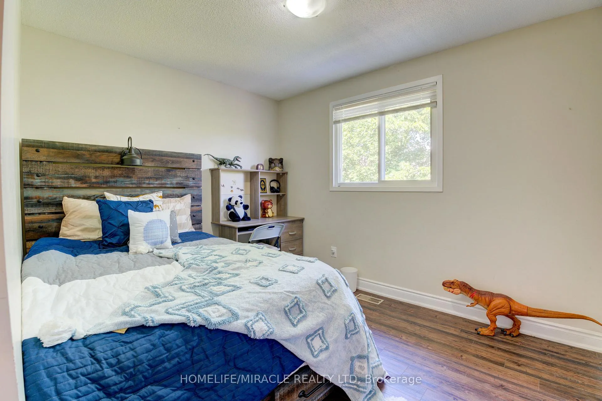 Photo 15 of 22 Kesteven Crescent, Brampton, Fletcher's Creek South — HOMEH