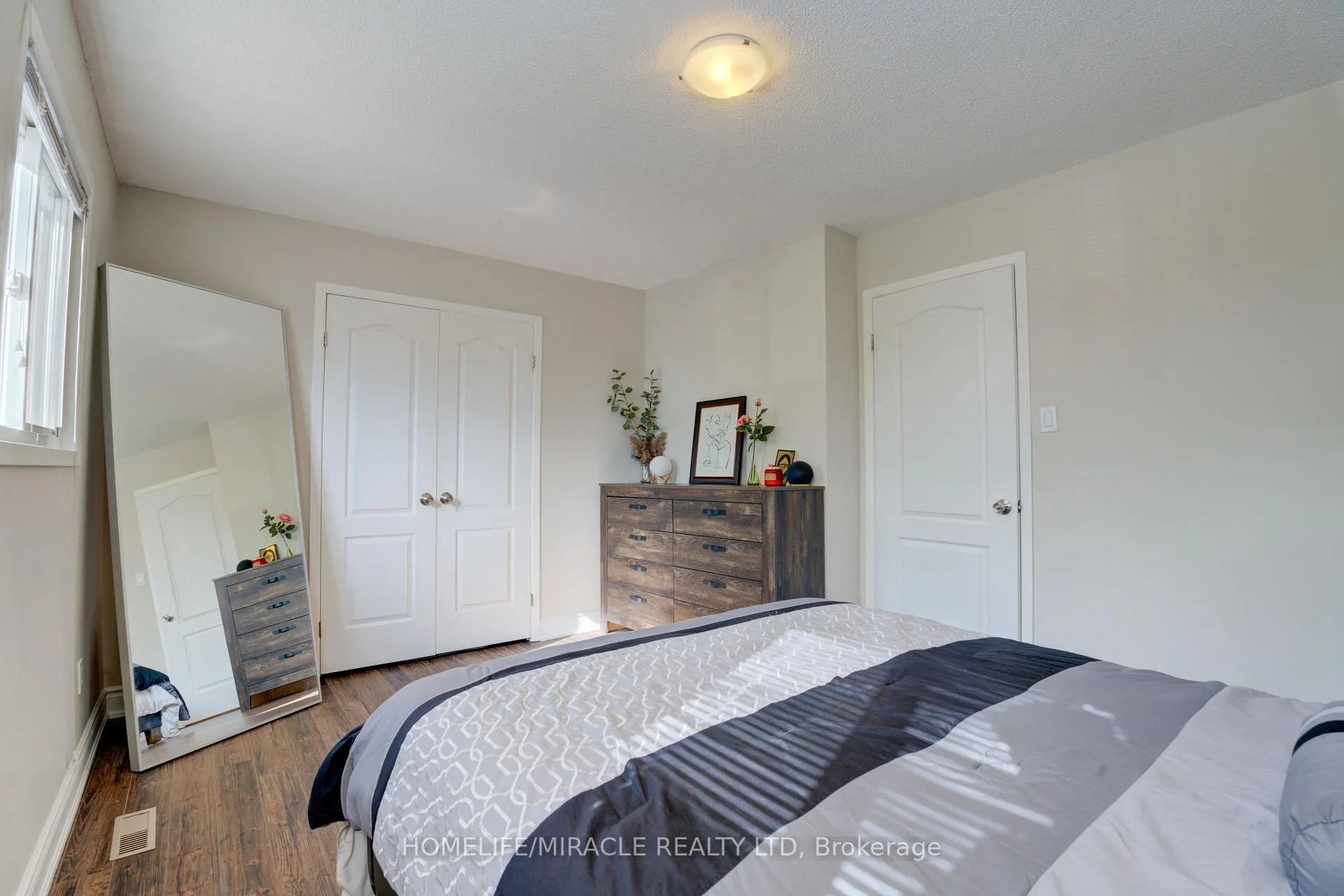 Photo 18 of 22 Kesteven Crescent, Brampton, Fletcher's Creek South — HOMEH