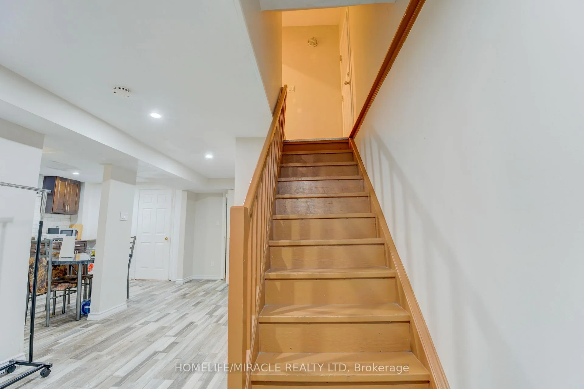 Photo 21 of 22 Kesteven Crescent, Brampton, Fletcher's Creek South — HOMEH