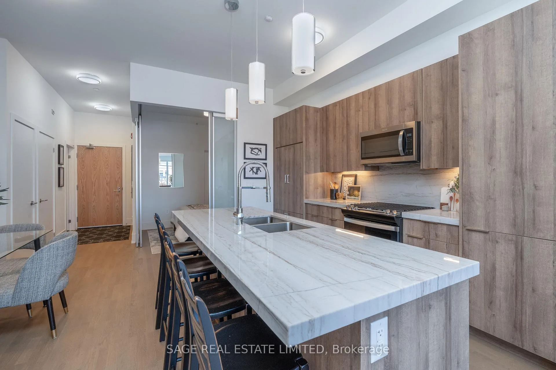 Photo 4 of Unit 405, 495 Logan Avenue, Toronto, North Riverdale — HOMEH