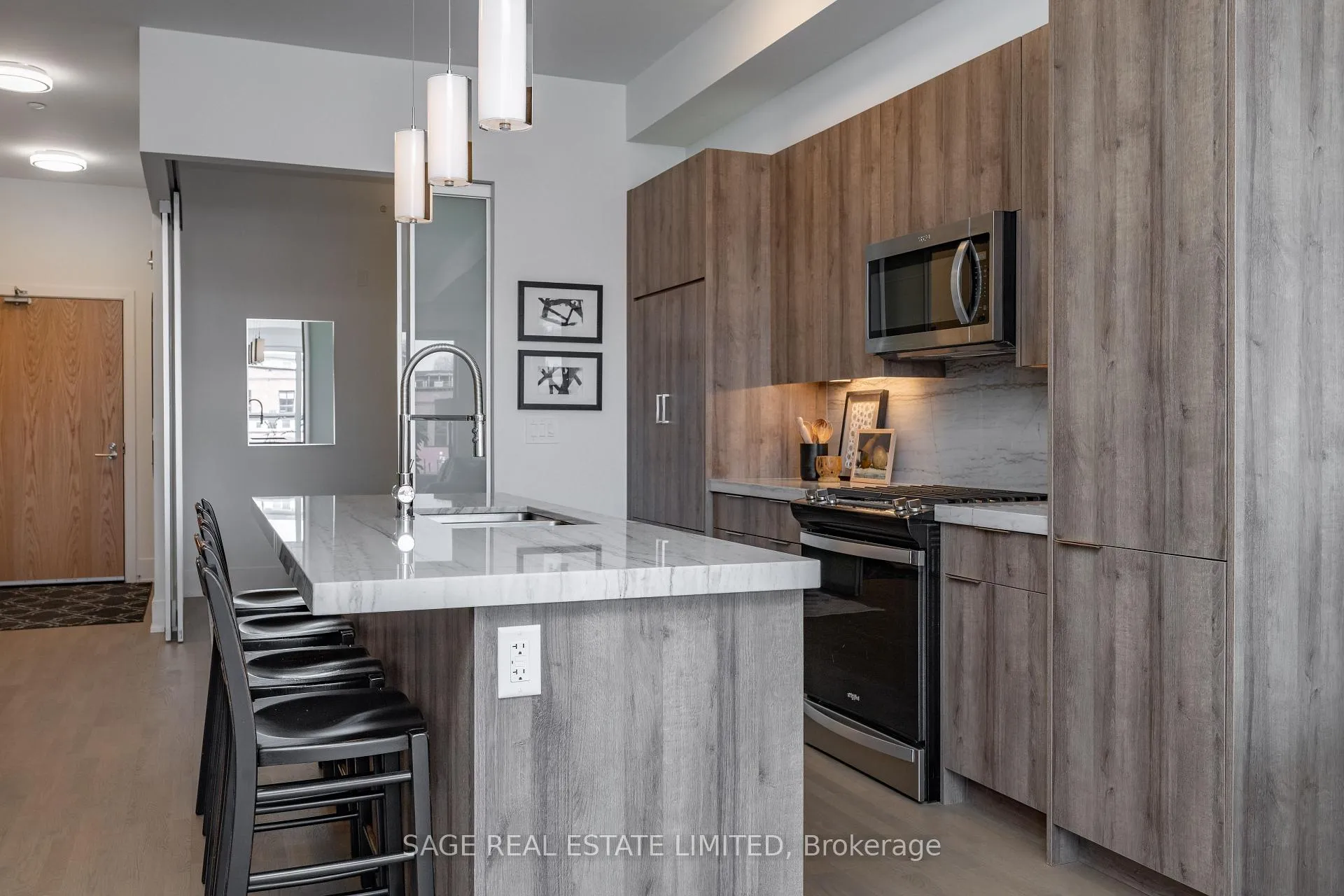 Photo 6 of Unit 405, 495 Logan Avenue, Toronto, North Riverdale — HOMEH