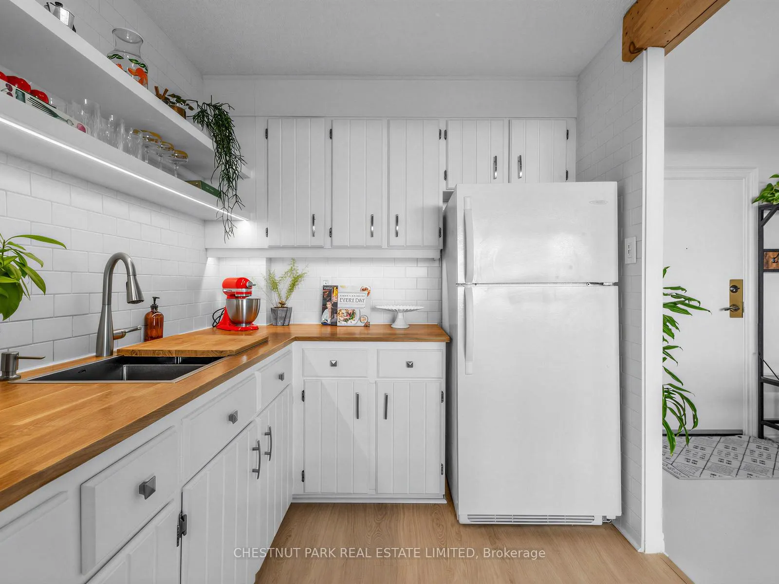 Photo 7 of Unit 1210, 541 Blackthorn Avenue, Toronto, Keelesdale-Eglinton West — HOMEH