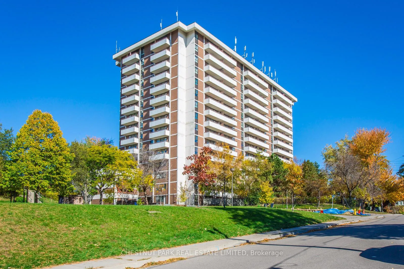 Photo 24 of Unit 1210, 541 Blackthorn Avenue, Toronto, Keelesdale-Eglinton West — HOMEH