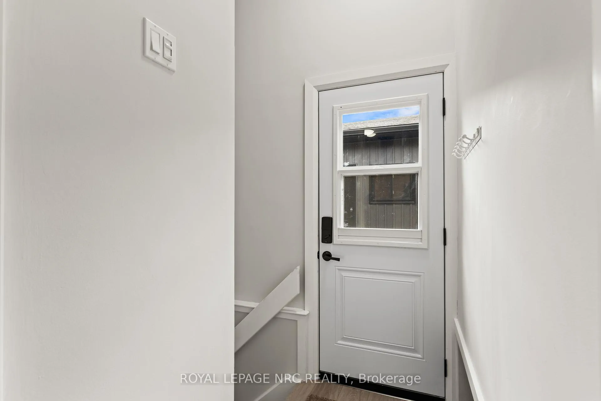 Photo 23 of 18 Island Road, St. Catharines, Carlton/Bunting — HOMEH