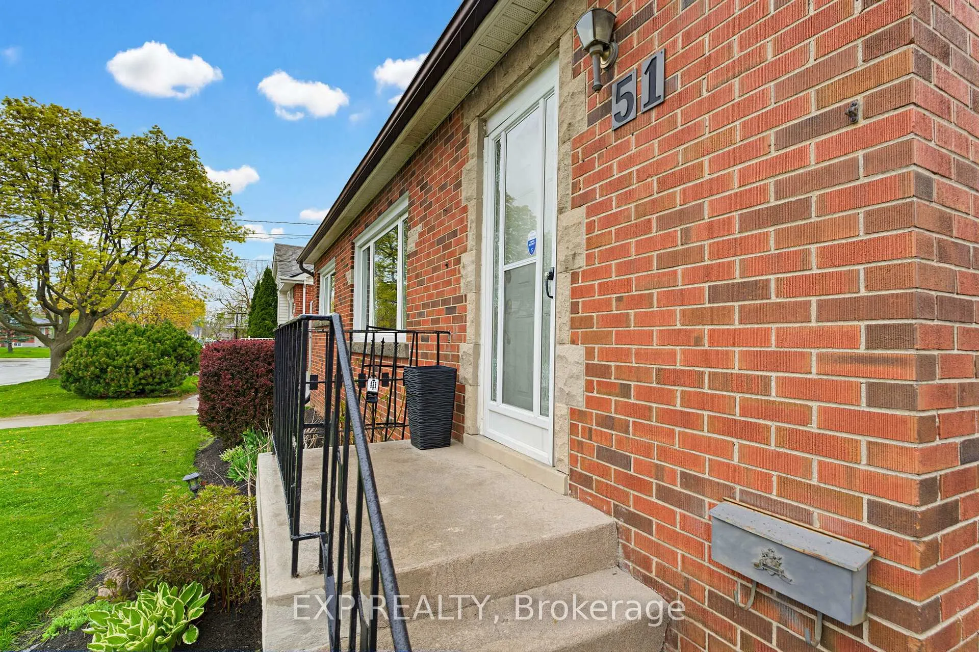Photo 6 of 51 Bromley Road, Hamilton, Hill Park — HOMEH