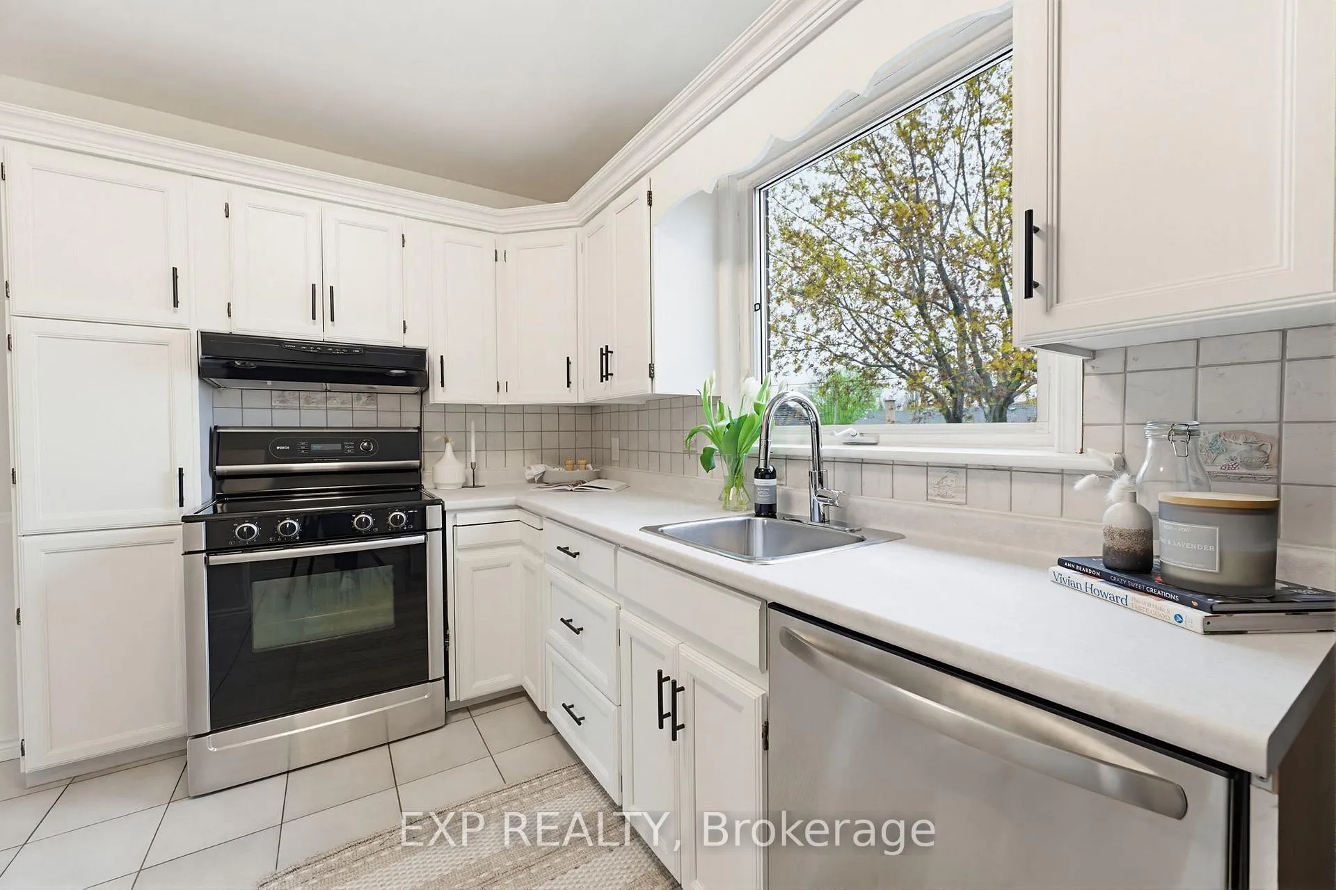 Photo 18 of 51 Bromley Road, Hamilton, Hill Park — HOMEH