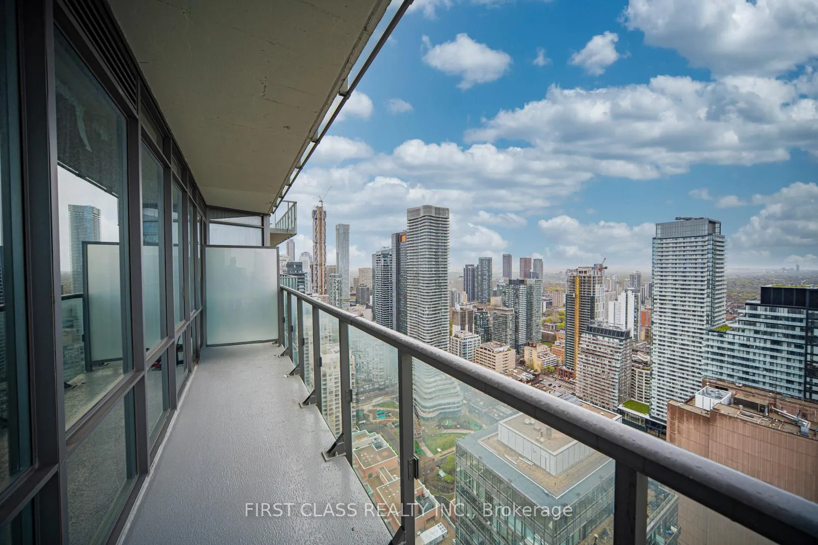 Photo 3 of Unit 4608, 832 Bay Street, Toronto, Bay Street Corridor — HOMEH