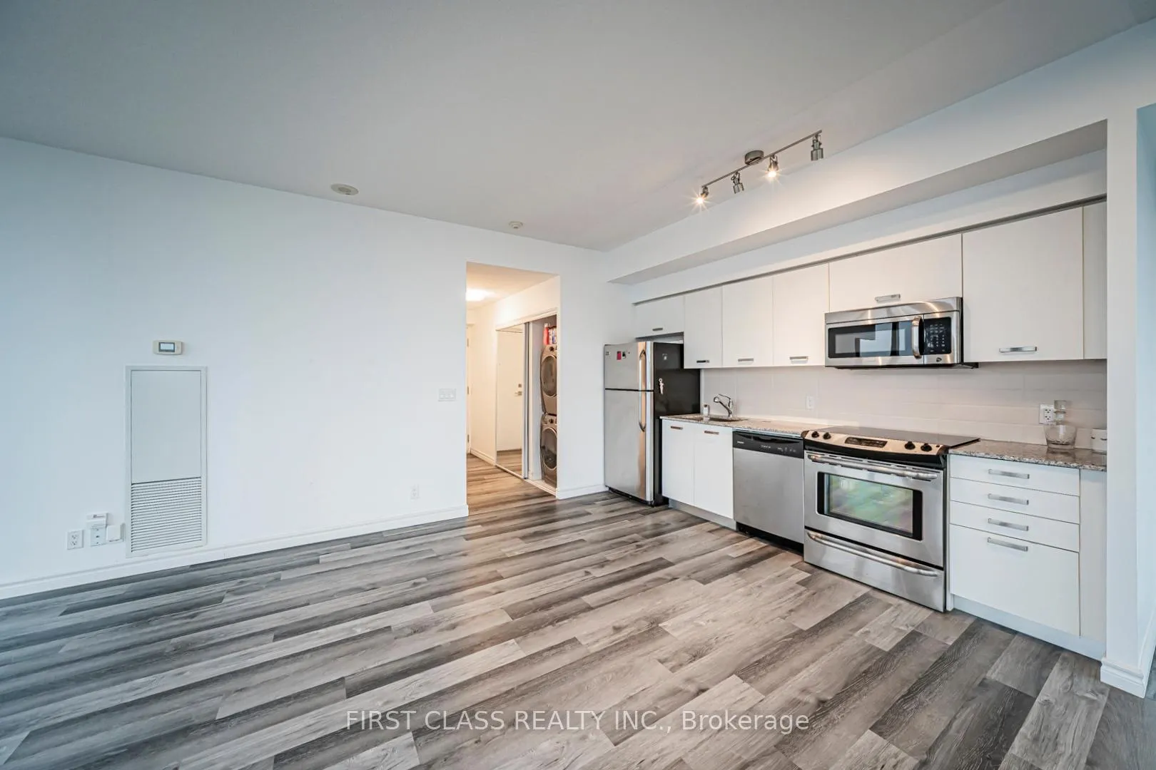 Photo 19 of Unit 4608, 832 Bay Street, Toronto, Bay Street Corridor — HOMEH