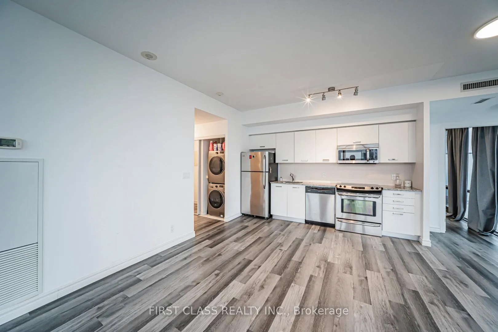 Photo 20 of Unit 4608, 832 Bay Street, Toronto, Bay Street Corridor — HOMEH
