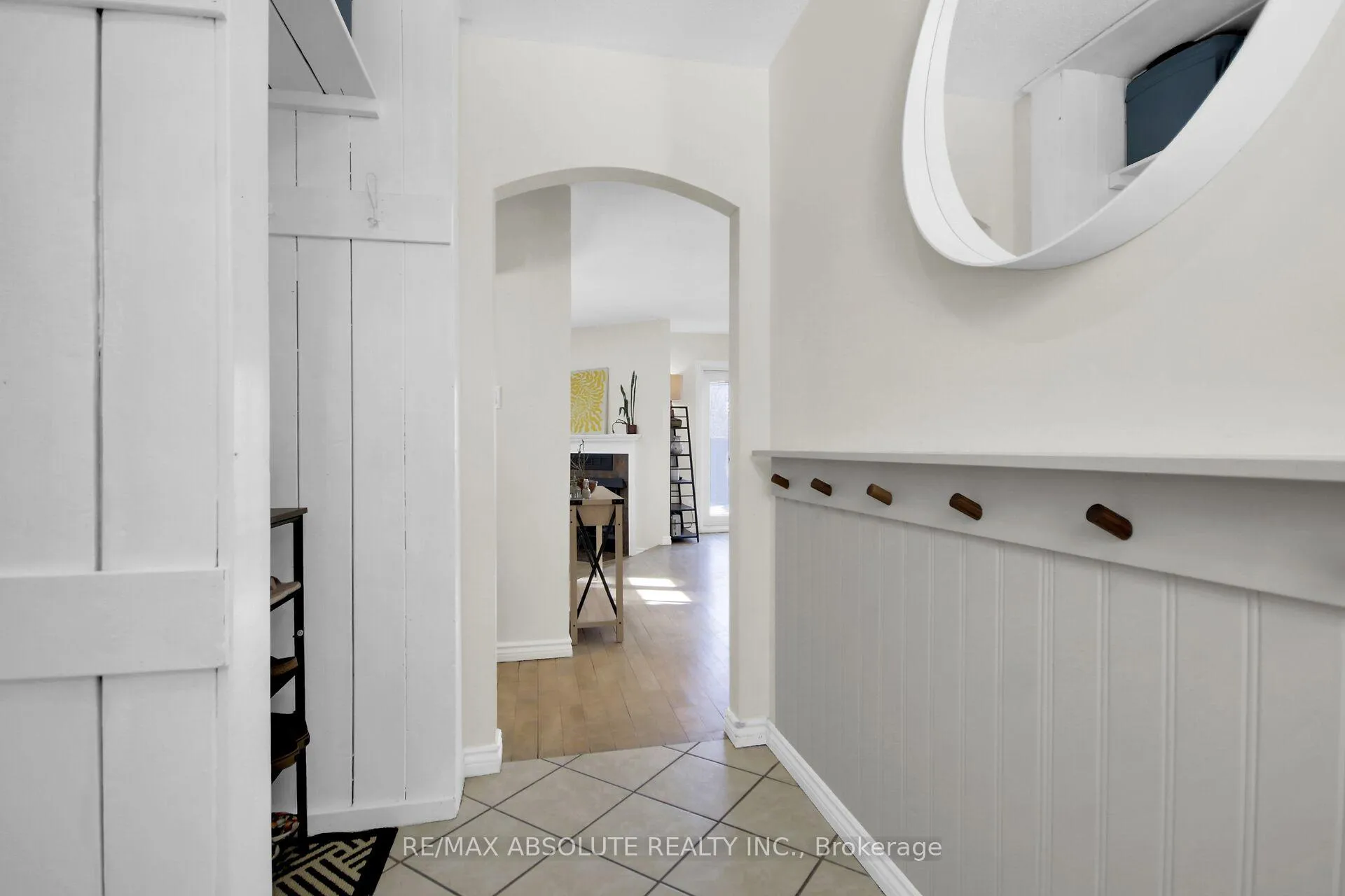 Photo 4 of 294 Turnstone Court, Ottawa, Chatelaine Village — HOMEH