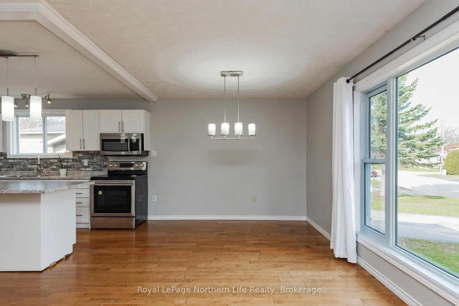 Photo 17 of 57 Nancy Drive, North Bay, College Heights — HOMEH