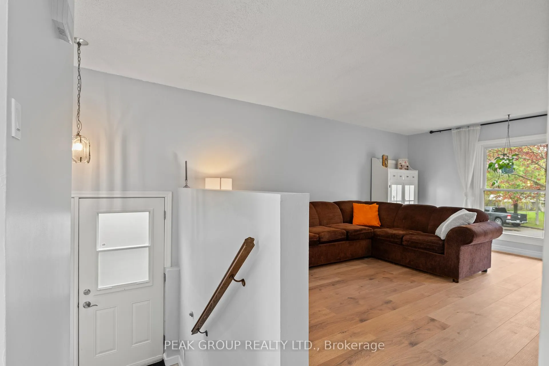 Photo 6 of 26 Tara Crescent, Thorold, Confederation Heights — HOMEH