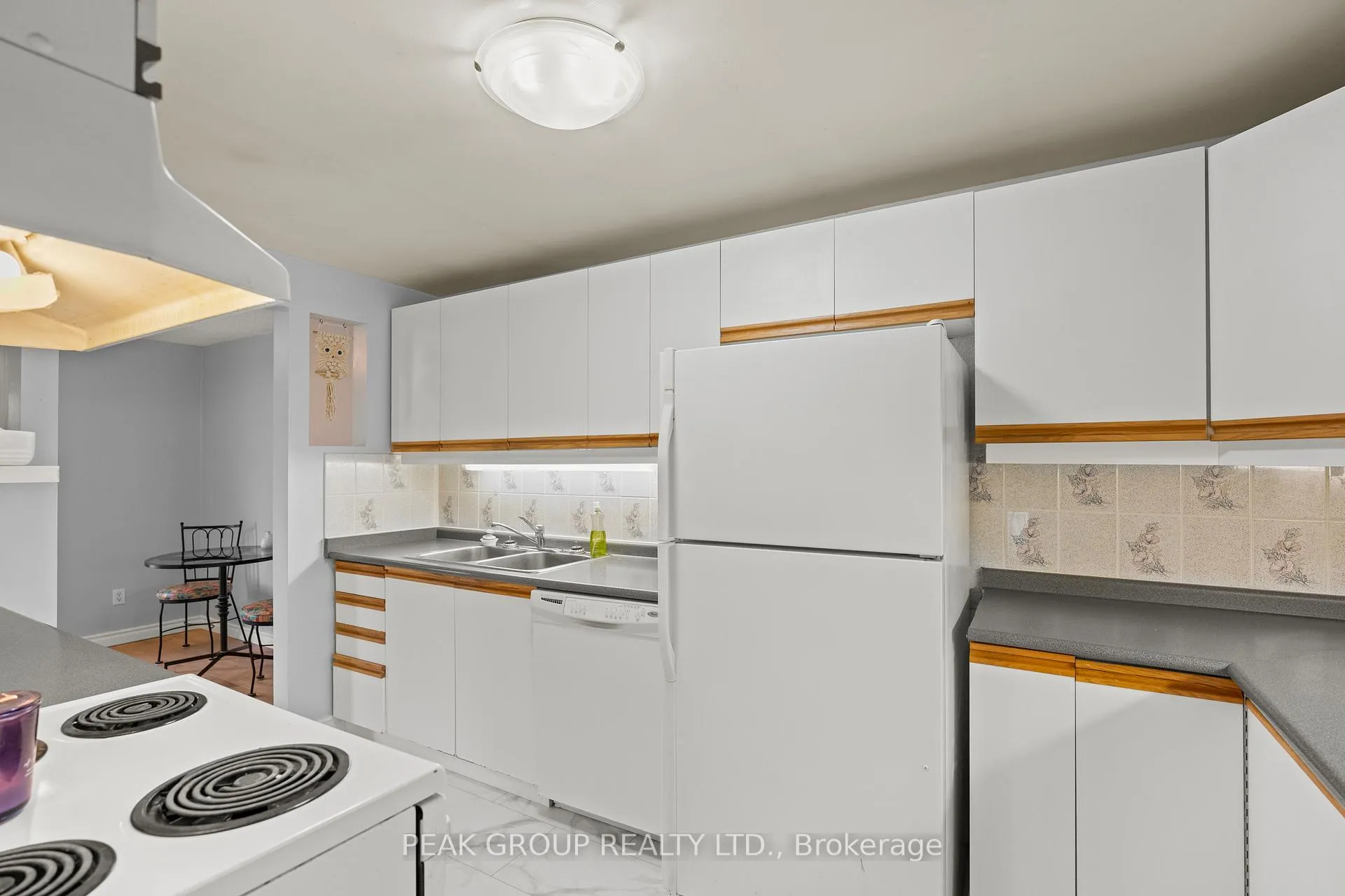 Photo 12 of 26 Tara Crescent, Thorold, Confederation Heights — HOMEH
