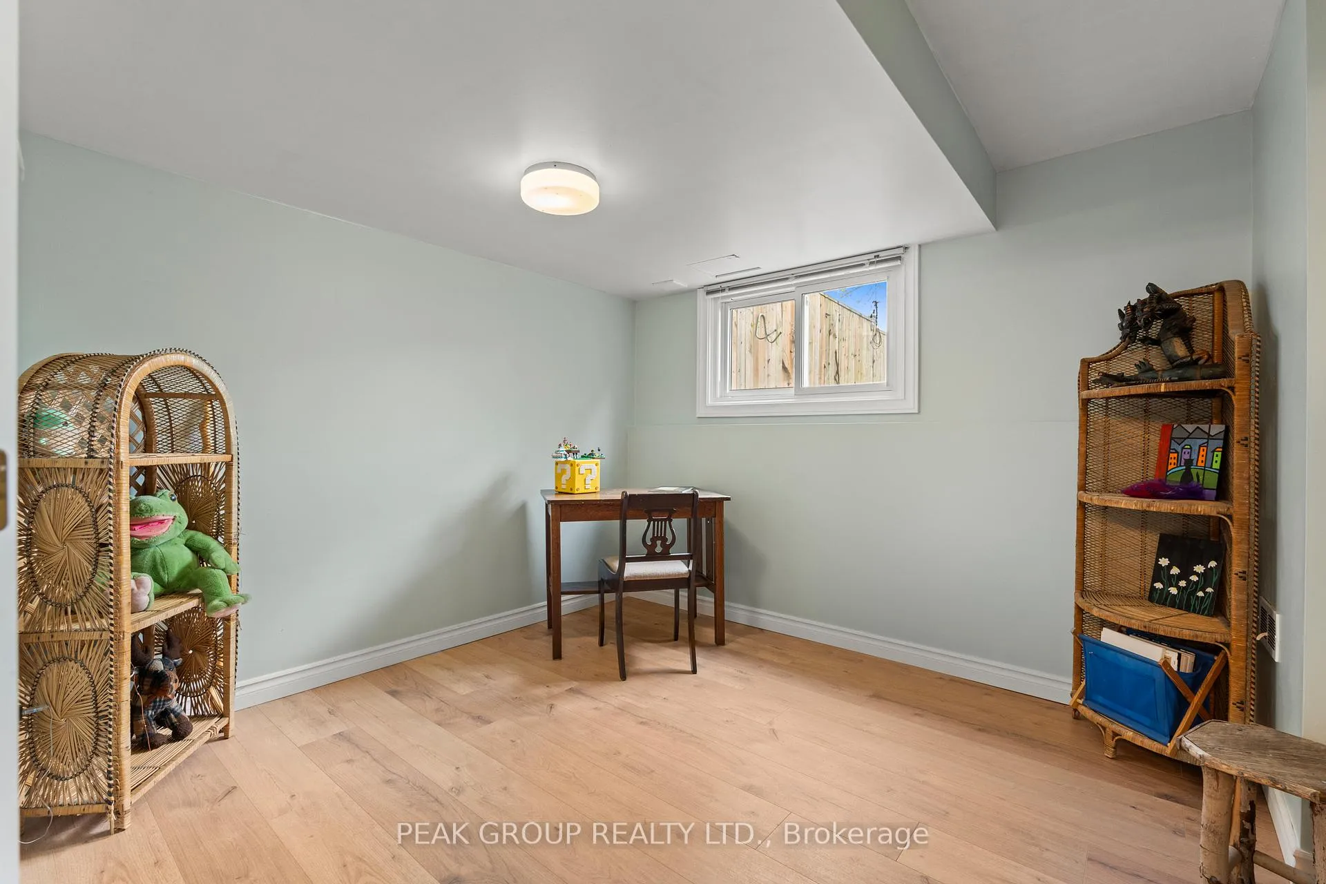 Photo 24 of 26 Tara Crescent, Thorold, Confederation Heights — HOMEH