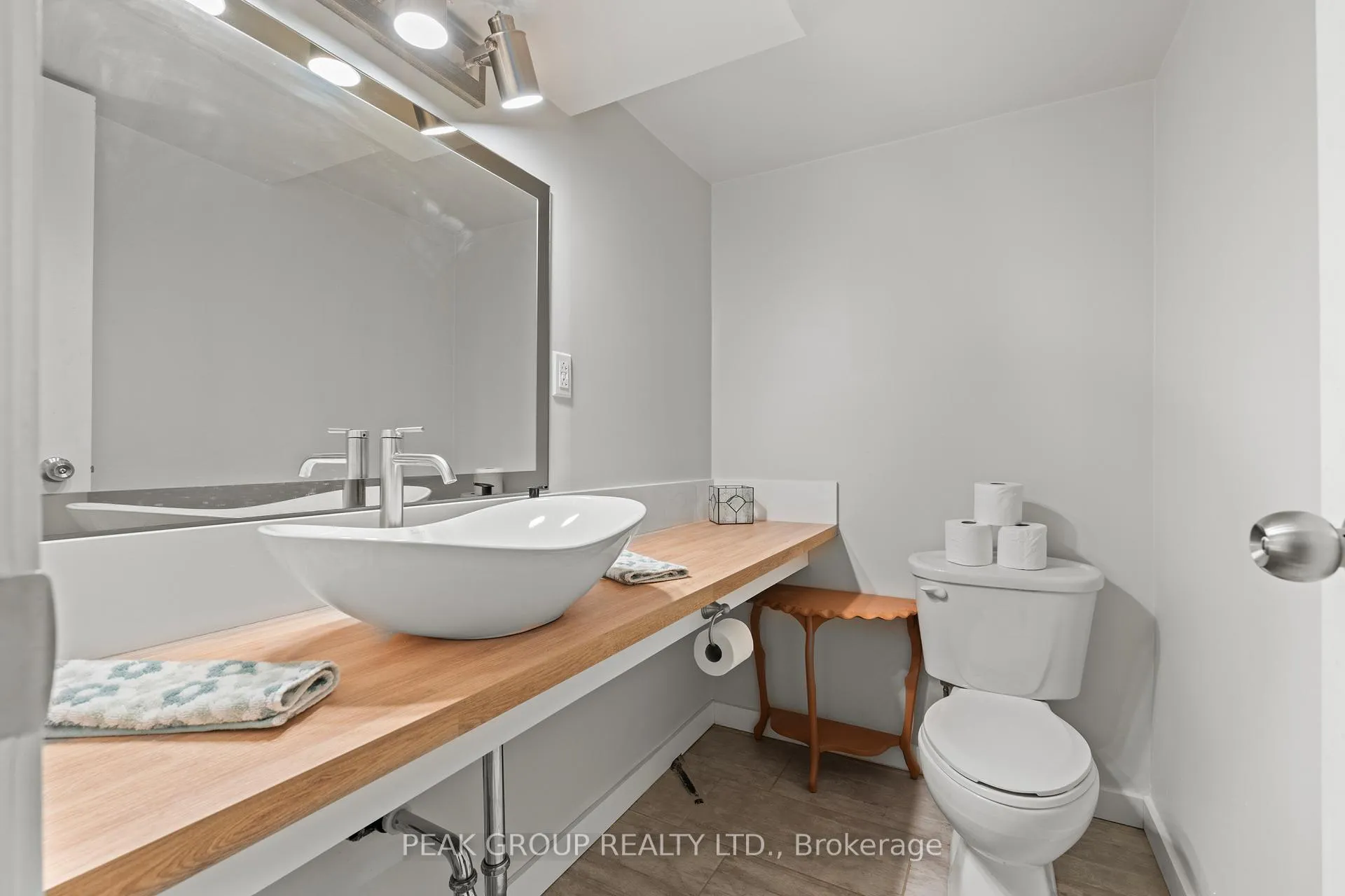 Photo 27 of 26 Tara Crescent, Thorold, Confederation Heights — HOMEH