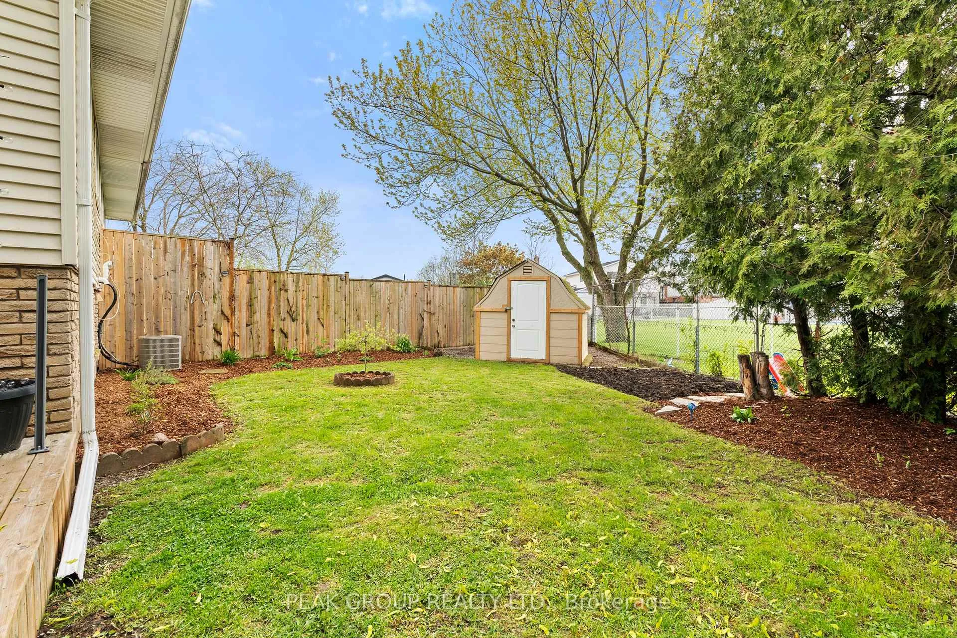 Photo 30 of 26 Tara Crescent, Thorold, Confederation Heights — HOMEH