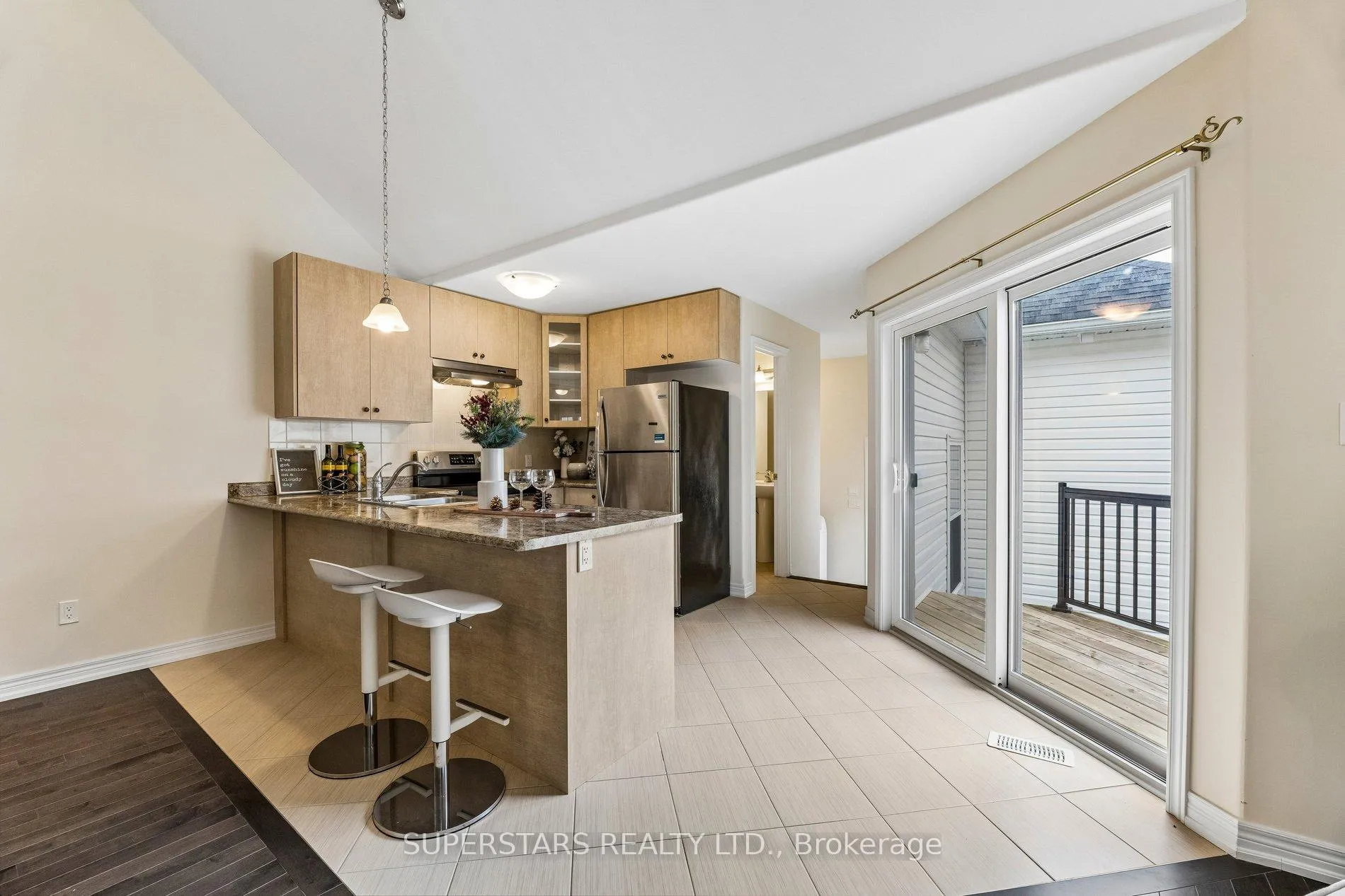Photo 9 of 606 Haylock Gardens, Peterborough, Northcrest Ward 5 — HOMEH