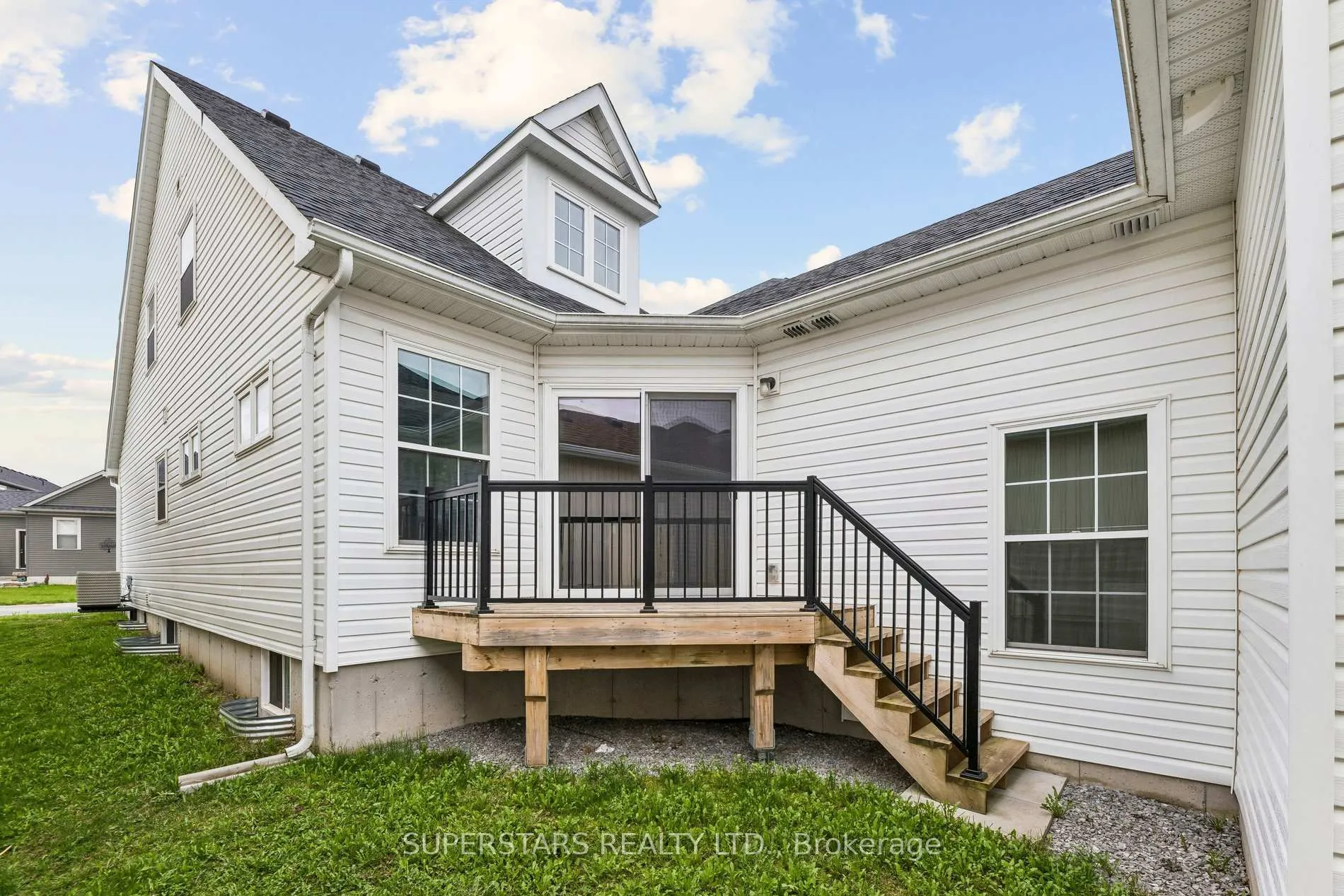 Photo 30 of 606 Haylock Gardens, Peterborough, Northcrest Ward 5 — HOMEH