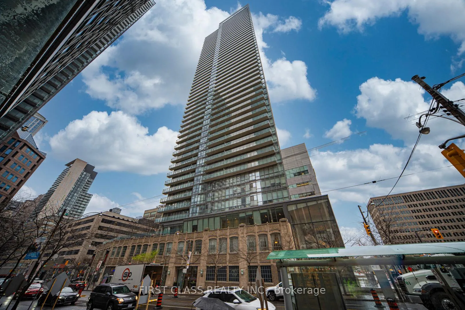 Front of Unit 4608, 832 Bay Street