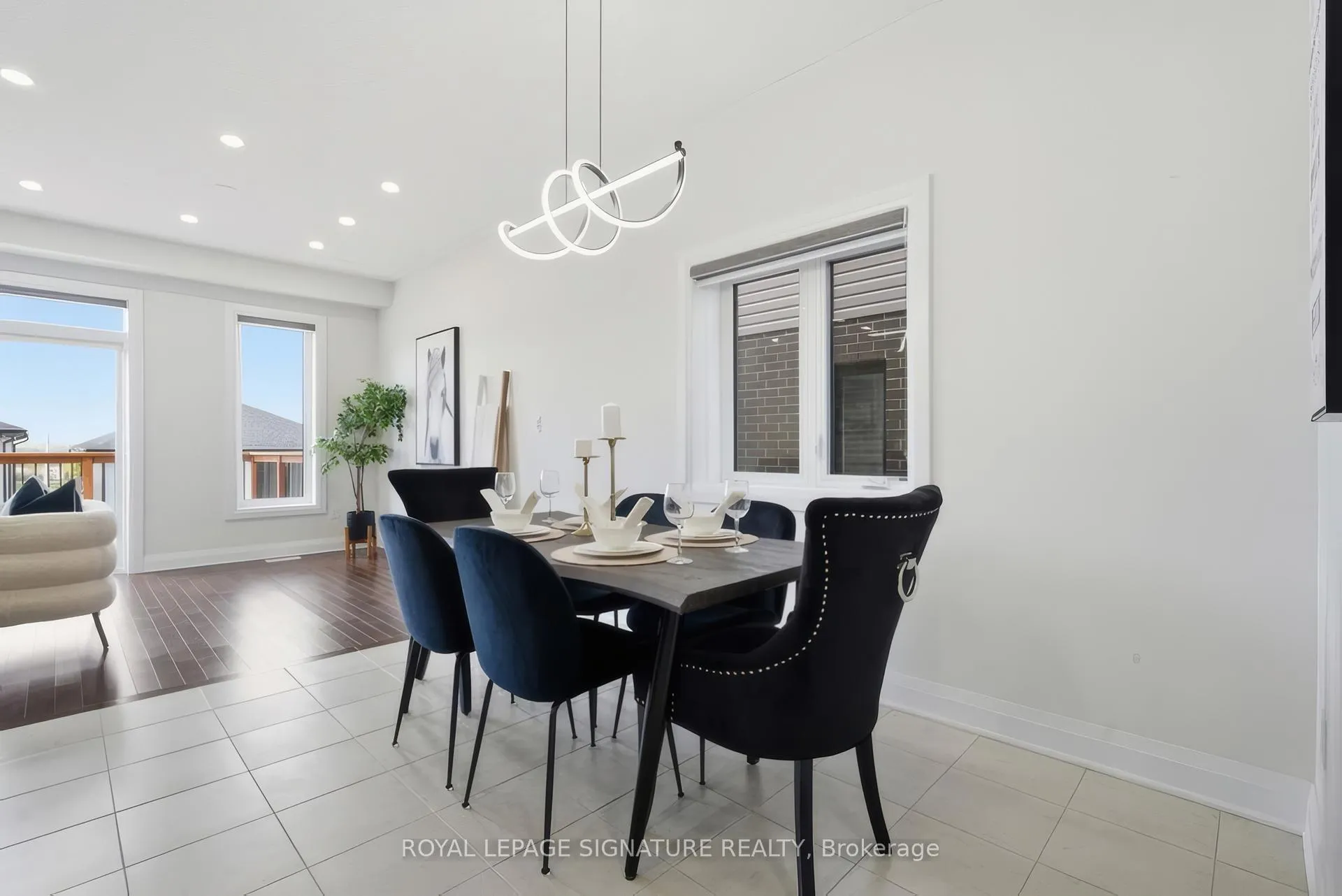 Photo 15 of 512 Nathalie Crescent, Kitchener — HOMEH