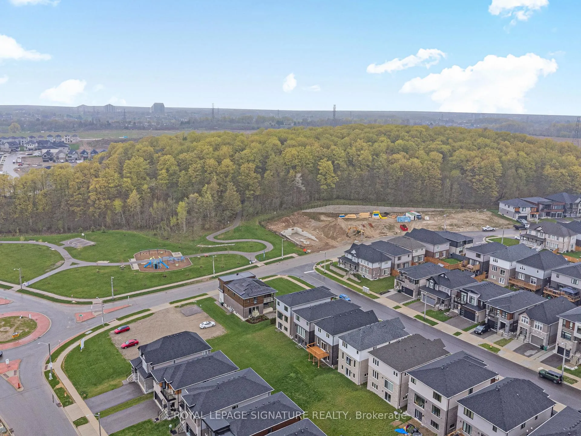 Photo 47 of 512 Nathalie Crescent, Kitchener — HOMEH