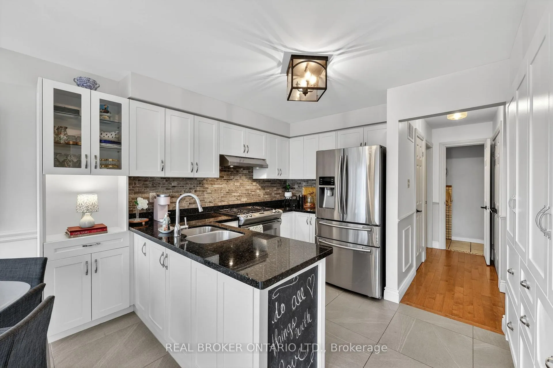 Photo 8 of 267 John Bowser Crescent, Newmarket, Glenway Estates — HOMEH