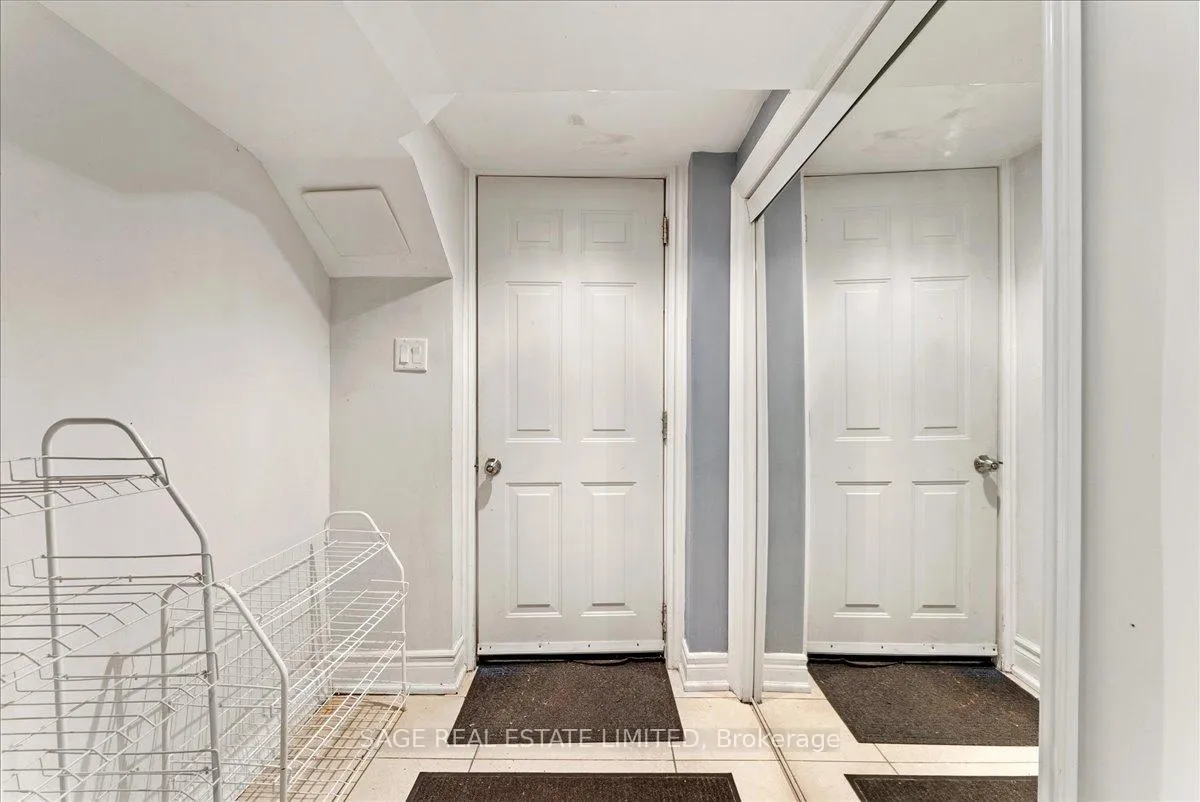 Photo 3 of Unit Lower, 207 Cedarvale Avenue, Toronto, Woodbine-Lumsden — HOMEH