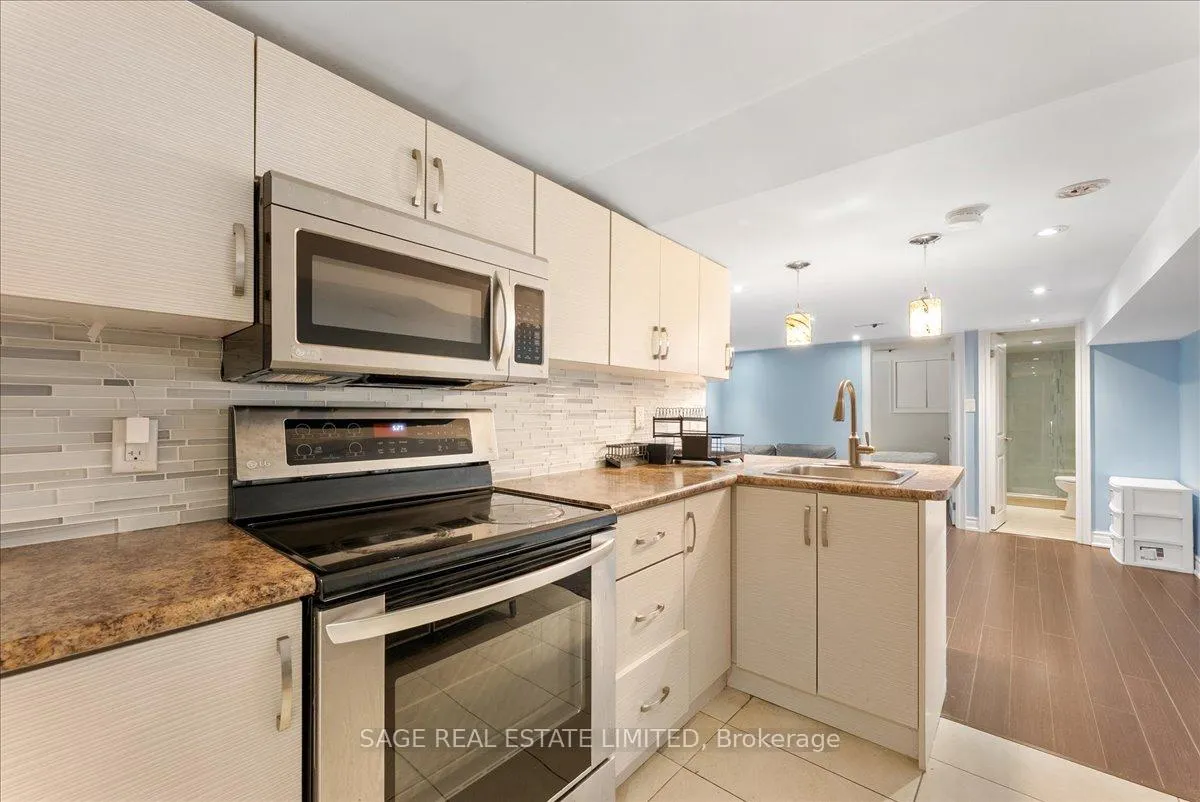 Photo 7 of Unit Lower, 207 Cedarvale Avenue, Toronto, Woodbine-Lumsden — HOMEH