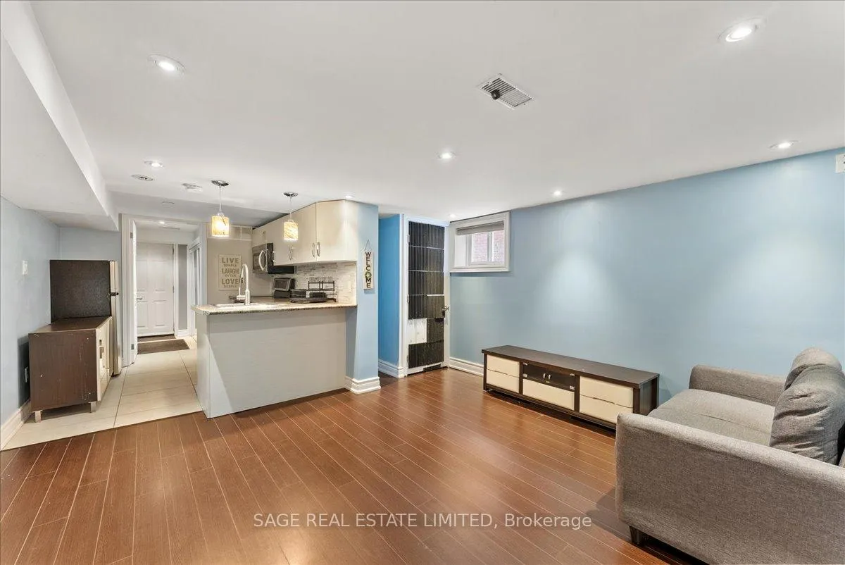 Photo 14 of Unit Lower, 207 Cedarvale Avenue, Toronto, Woodbine-Lumsden — HOMEH