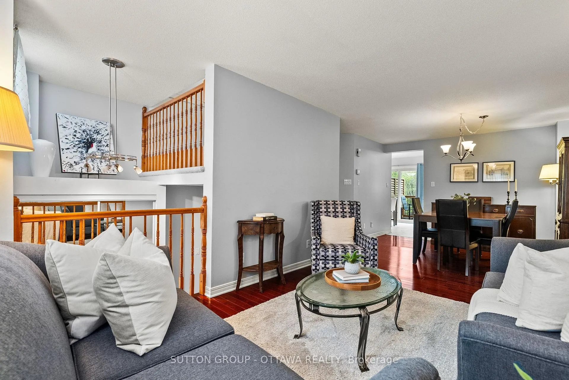 Photo 9 of 97 Corsica Private, Ottawa, Riverview Park — HOMEH