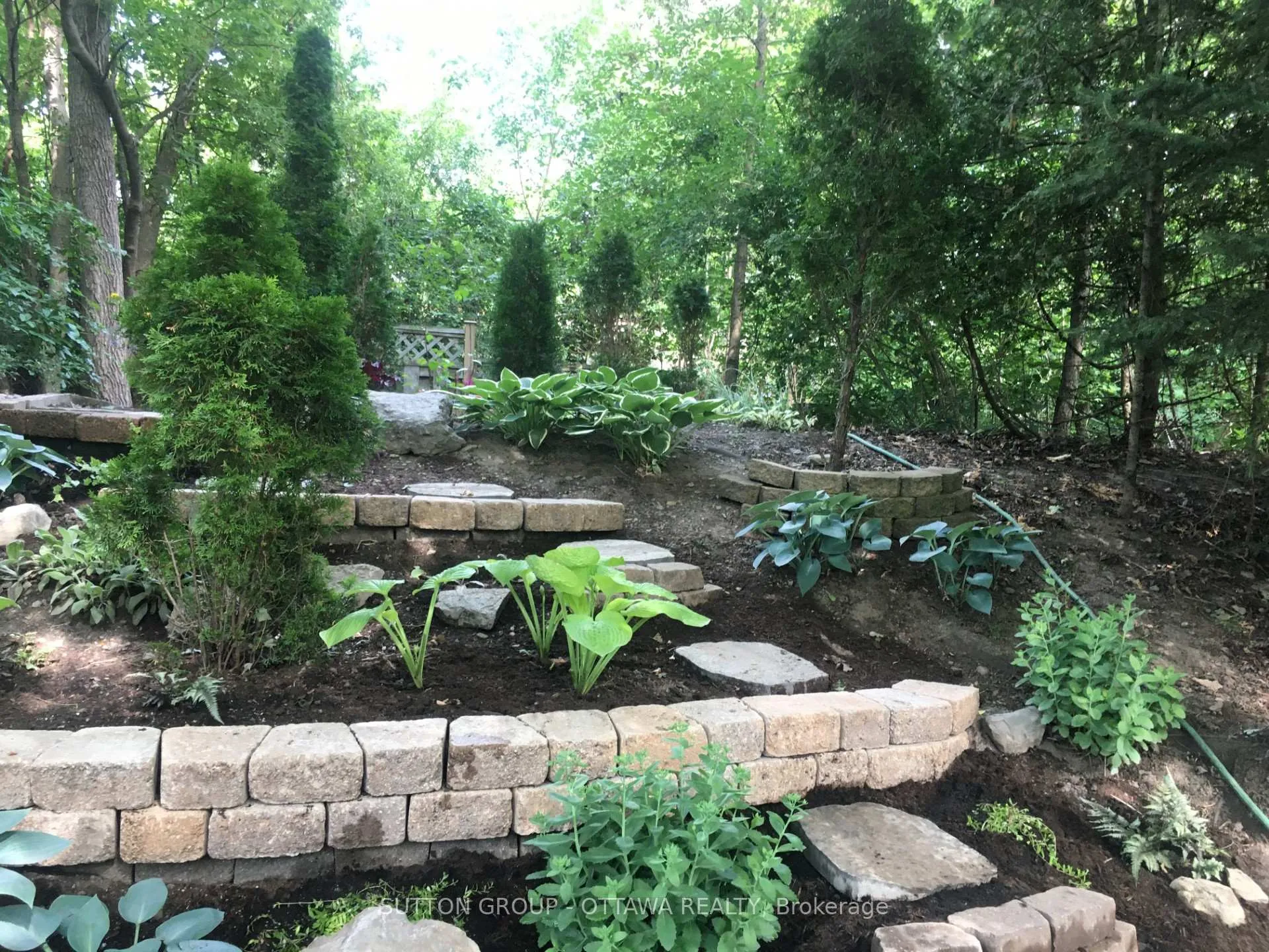 Photo 50 of 97 Corsica Private, Ottawa, Riverview Park — HOMEH