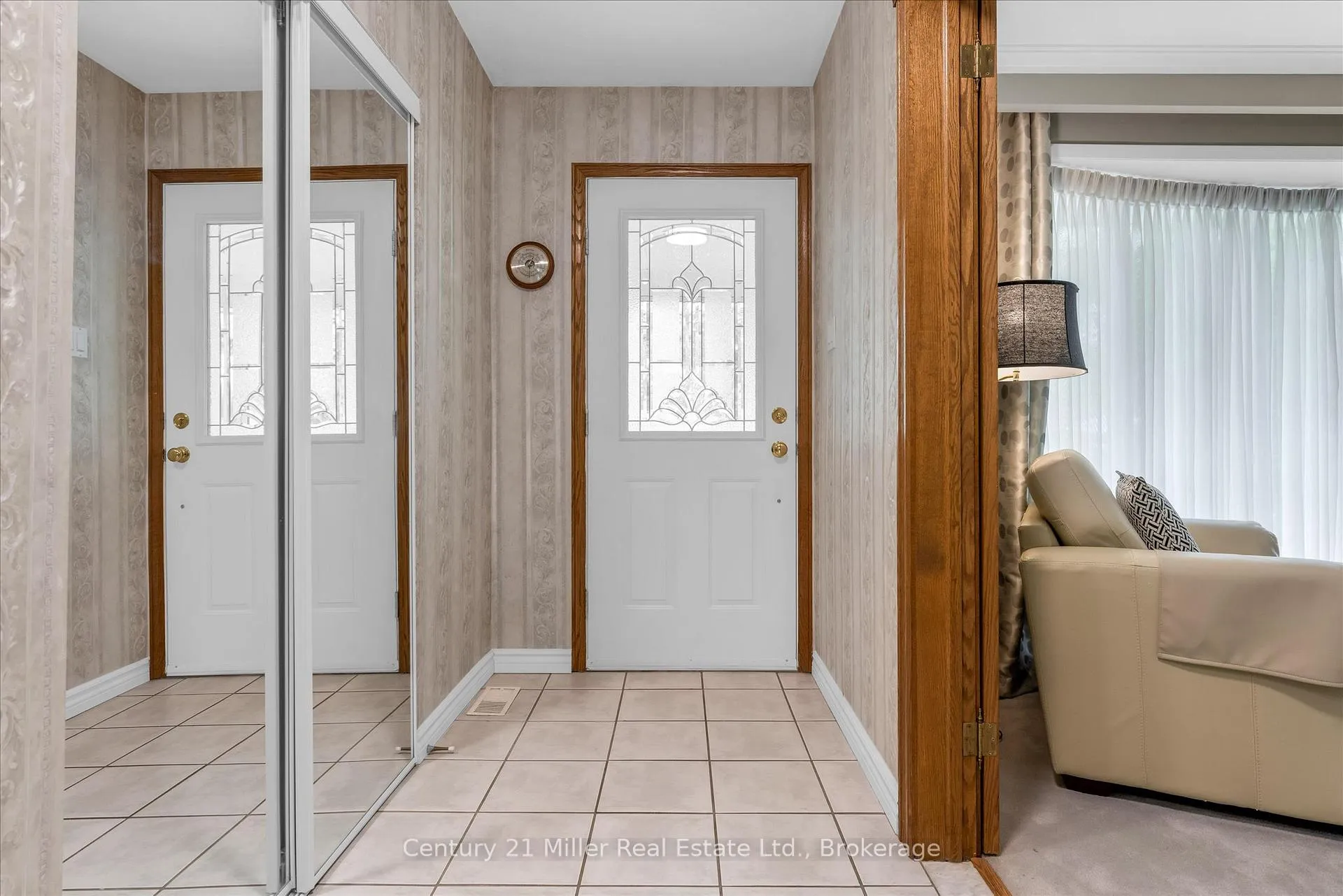 Photo 3 of 534 Elwood Road, Burlington, Roseland — HOMEH
