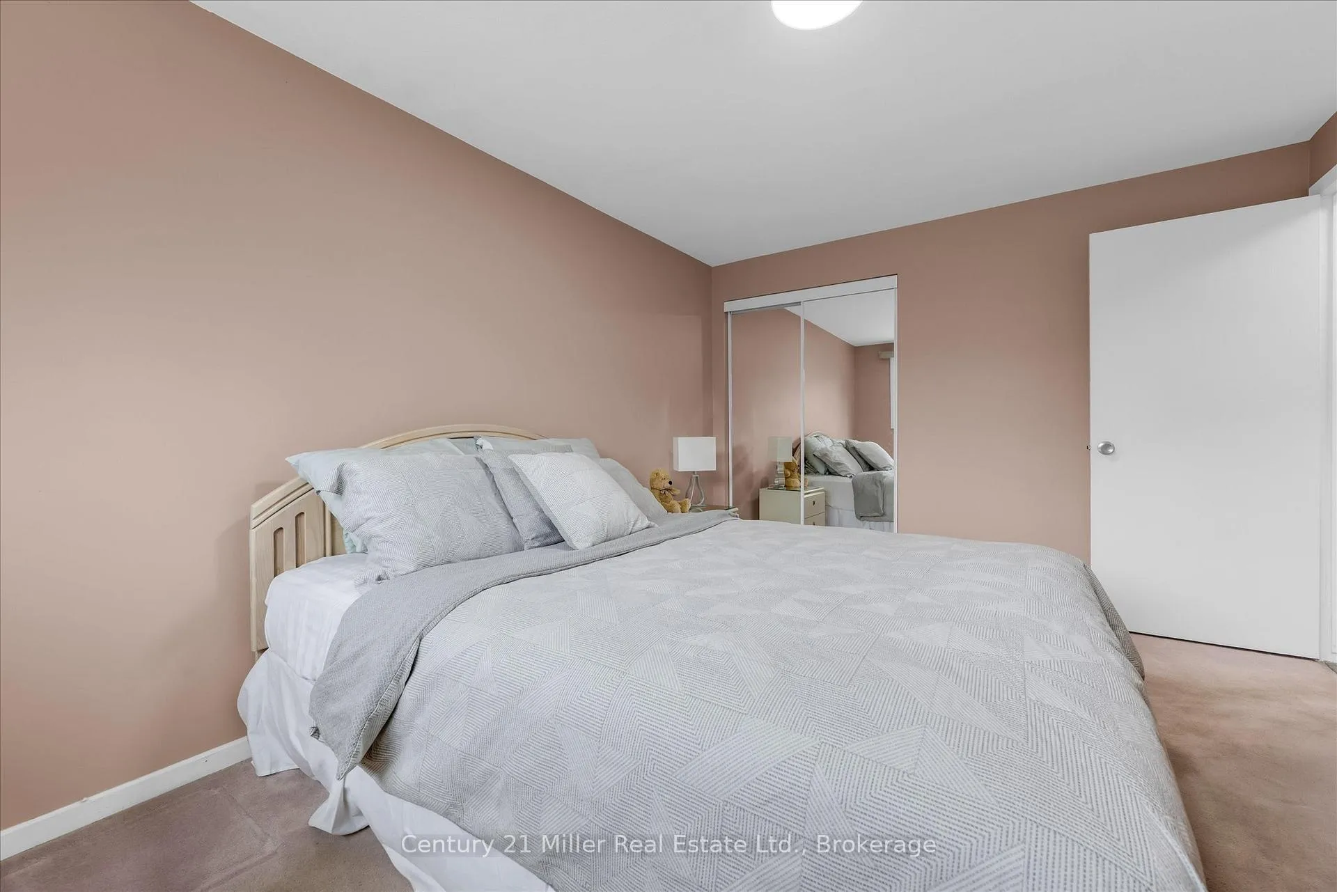 Photo 15 of 534 Elwood Road, Burlington, Roseland — HOMEH