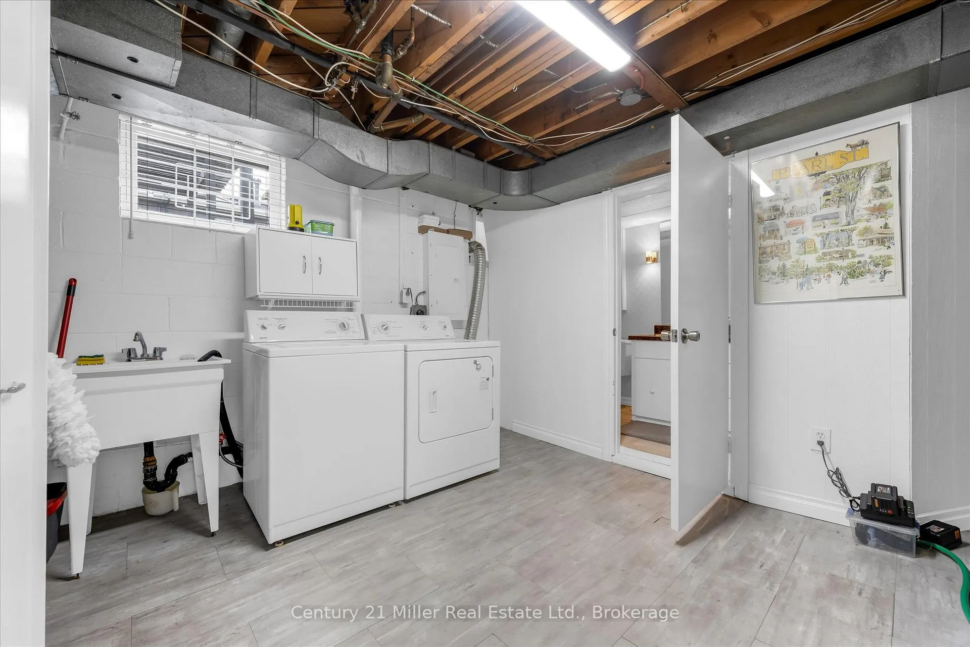 Photo 21 of 534 Elwood Road, Burlington, Roseland — HOMEH