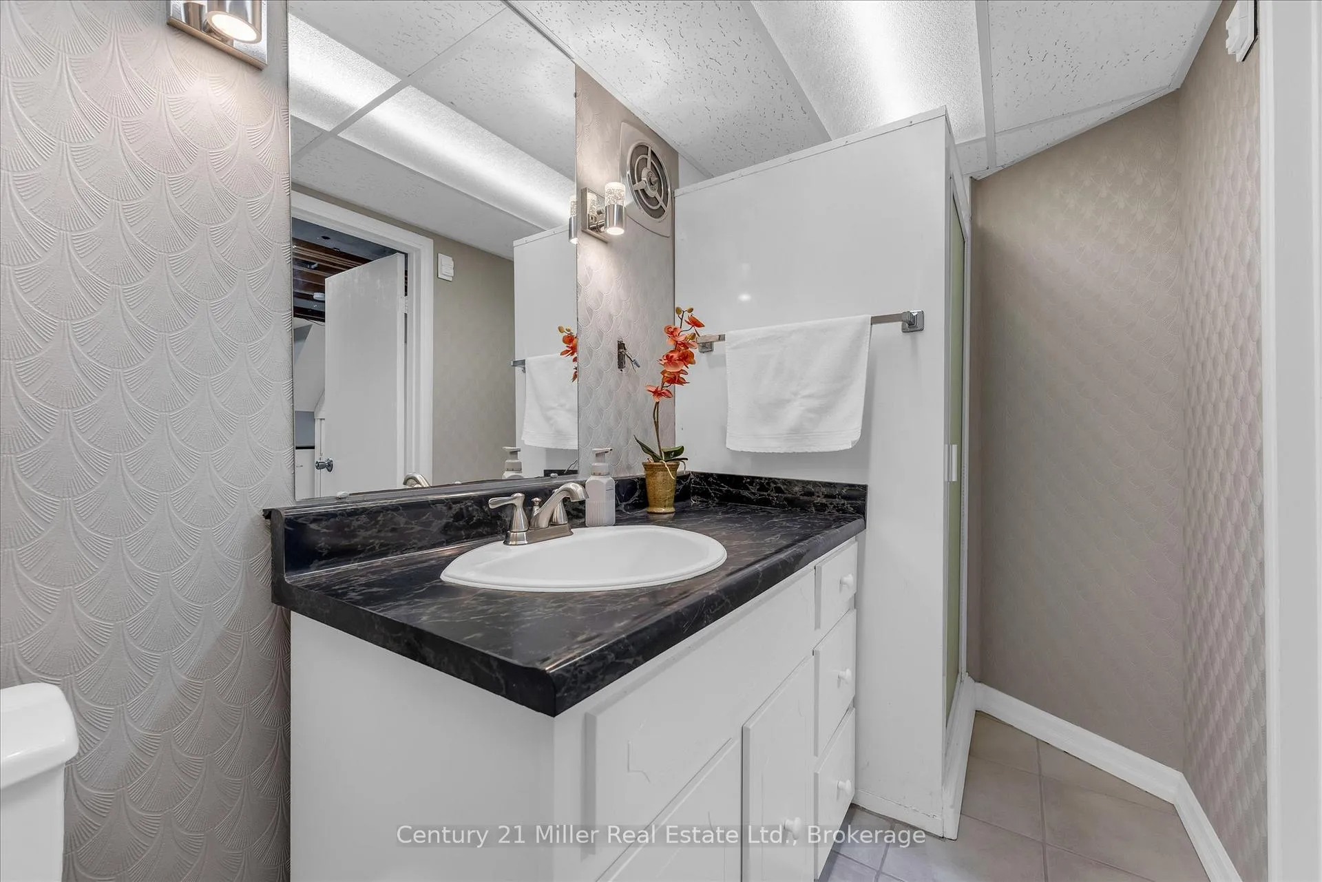 Photo 22 of 534 Elwood Road, Burlington, Roseland — HOMEH