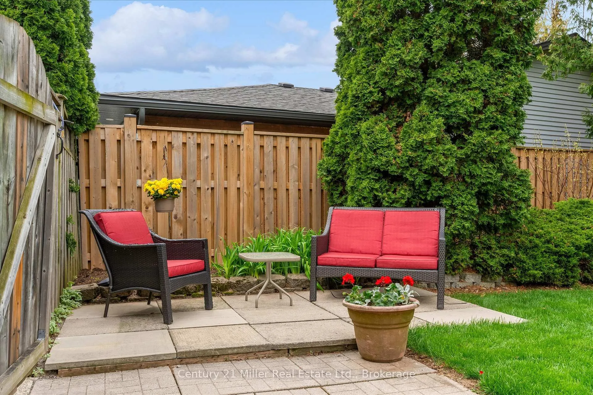 Photo 29 of 534 Elwood Road, Burlington, Roseland — HOMEH