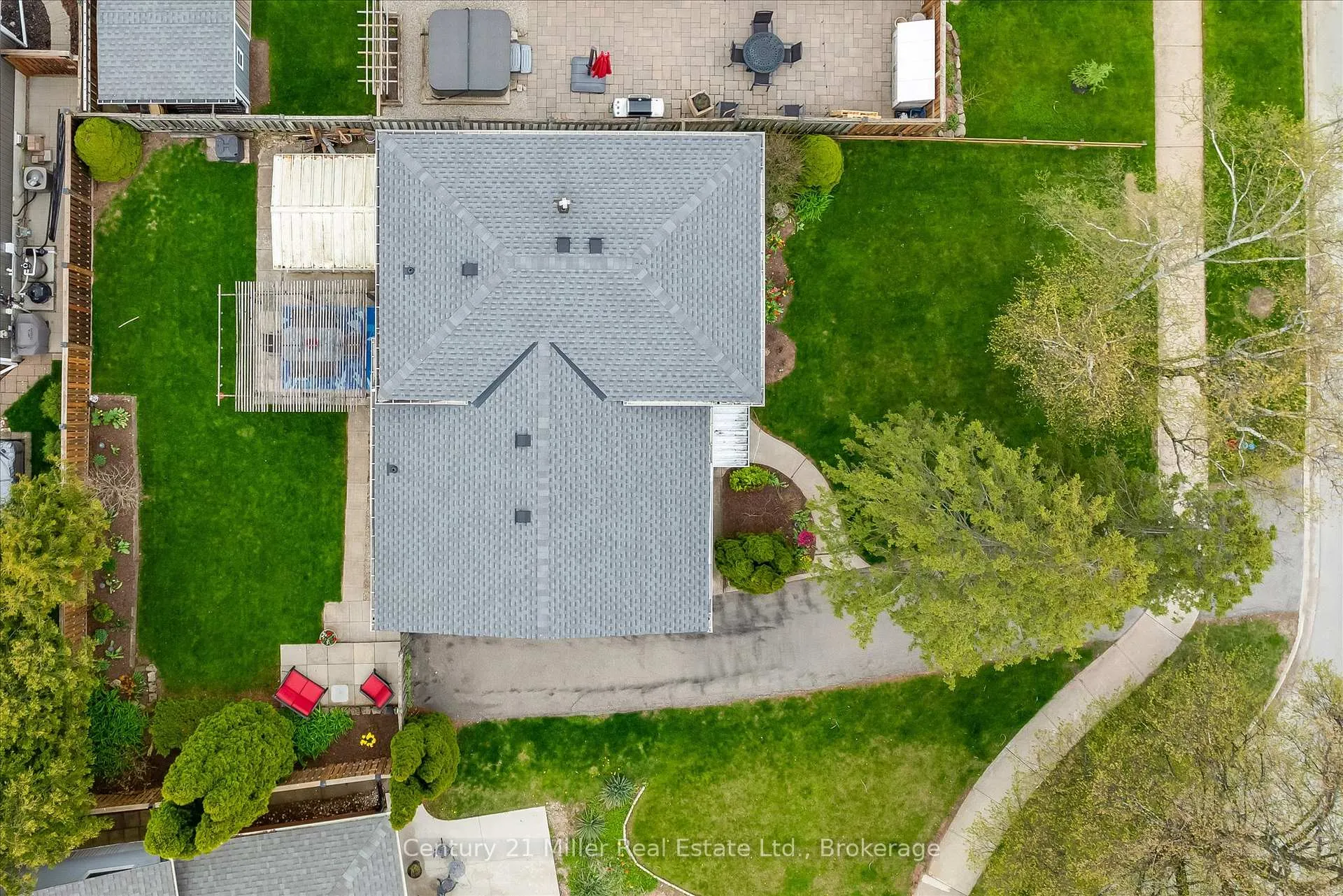 Photo 31 of 534 Elwood Road, Burlington, Roseland — HOMEH