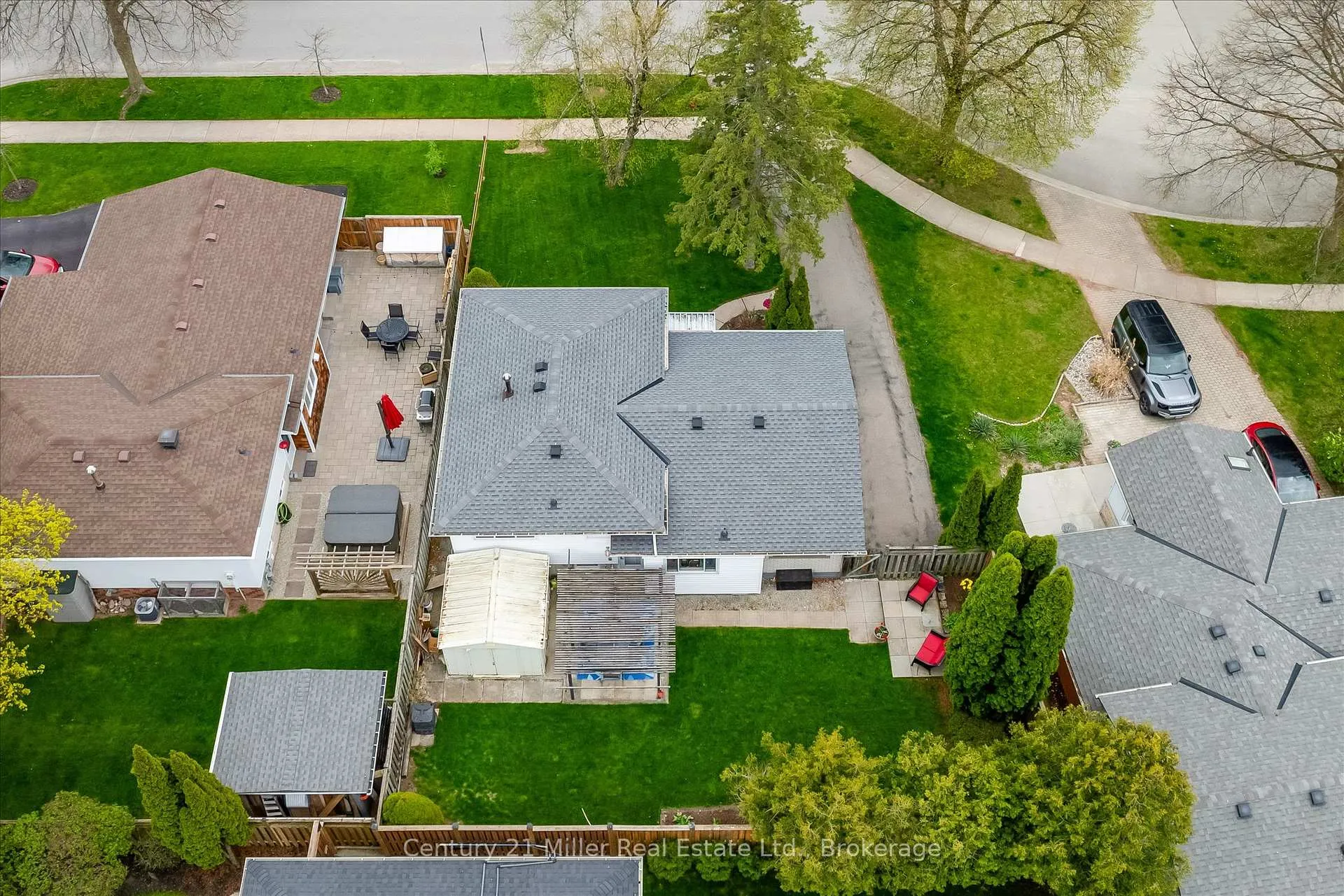 Photo 32 of 534 Elwood Road, Burlington, Roseland — HOMEH